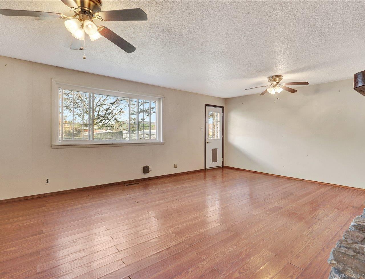 377 Valley Acres  Hot Springs, AR