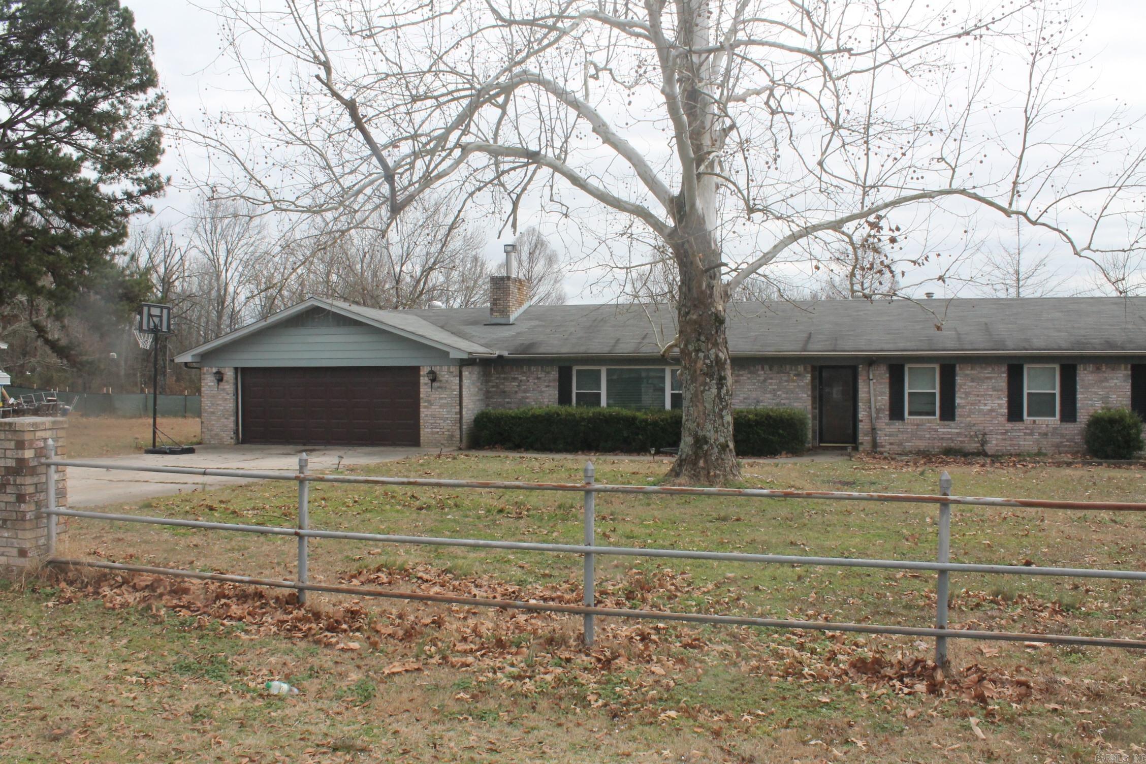 9 Circle  Prattsville, AR