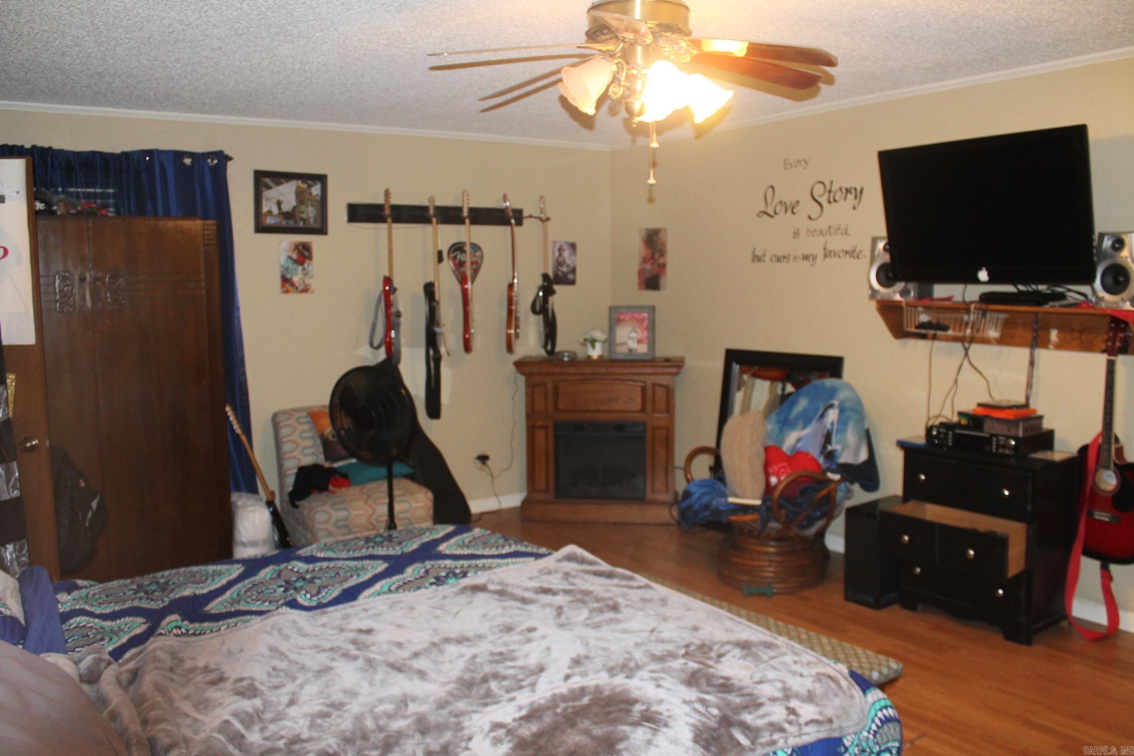 9 Circle  Prattsville, AR