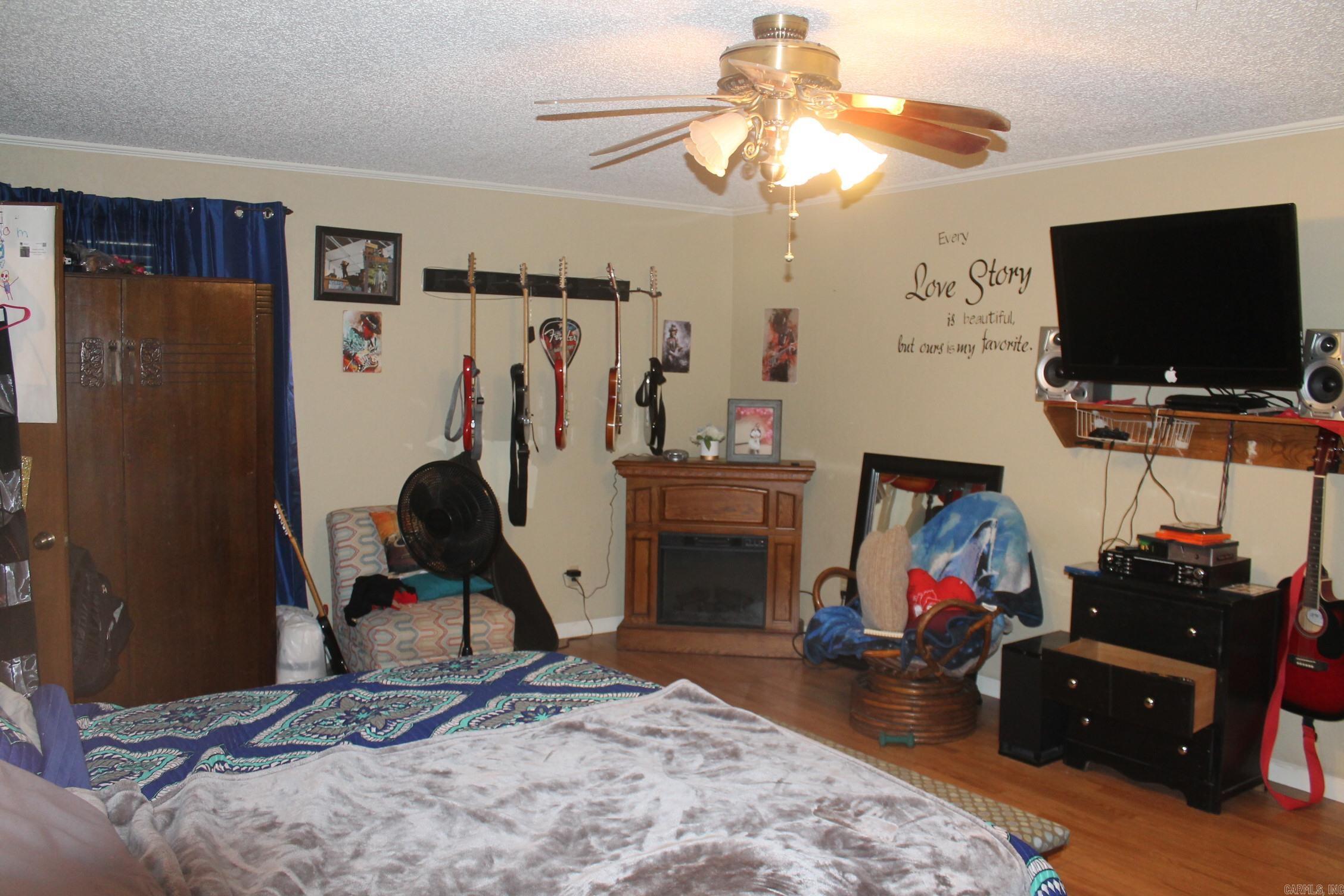 9 Circle  Prattsville, AR