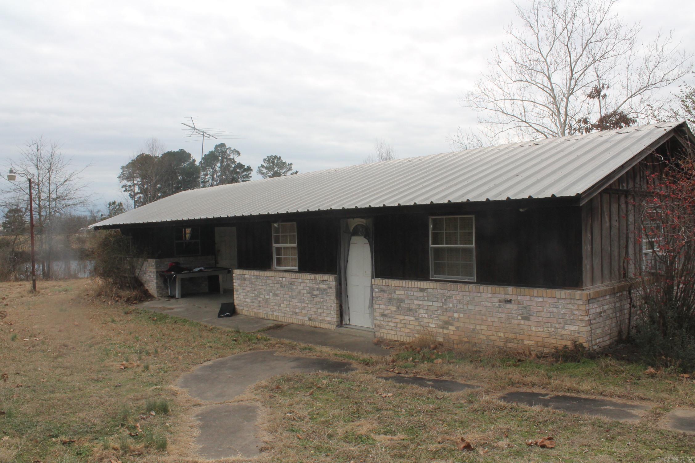 9 Circle  Prattsville, AR