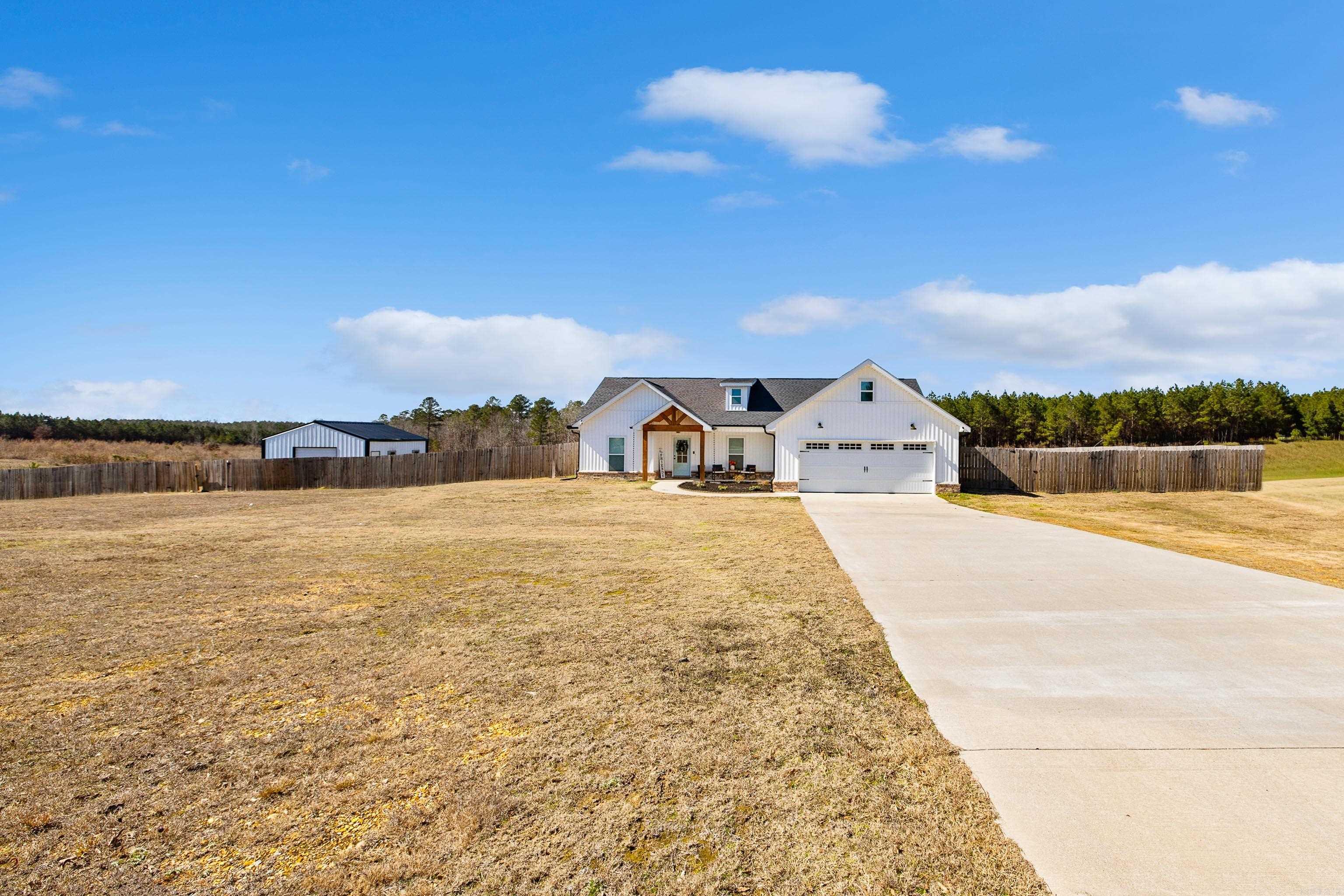 11638 Mars Hill  Bauxite, AR