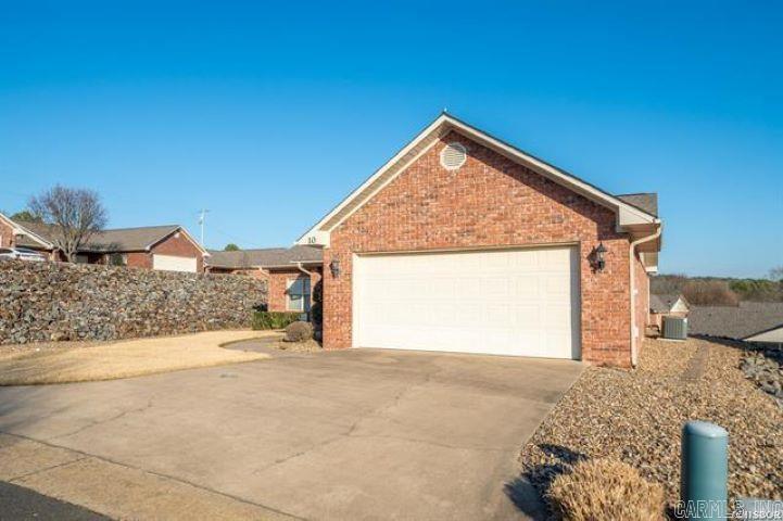 600 Pakis  Hot Springs, AR