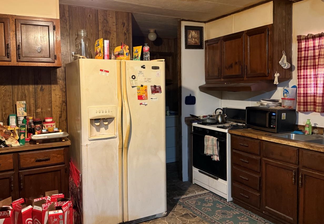 637 Hwy 63  Williford, AR