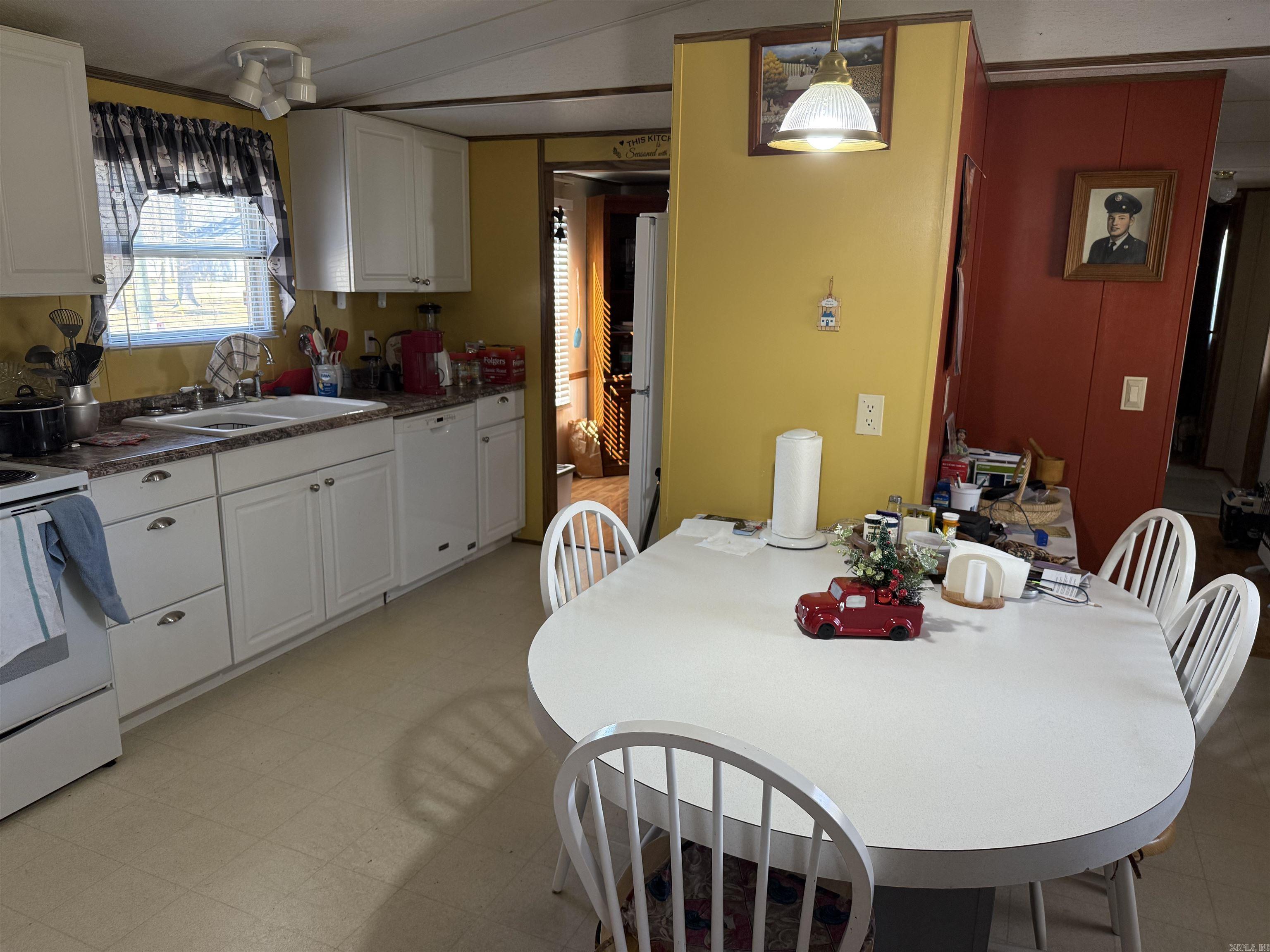 100 cozy acres  Mountain Pine, AR