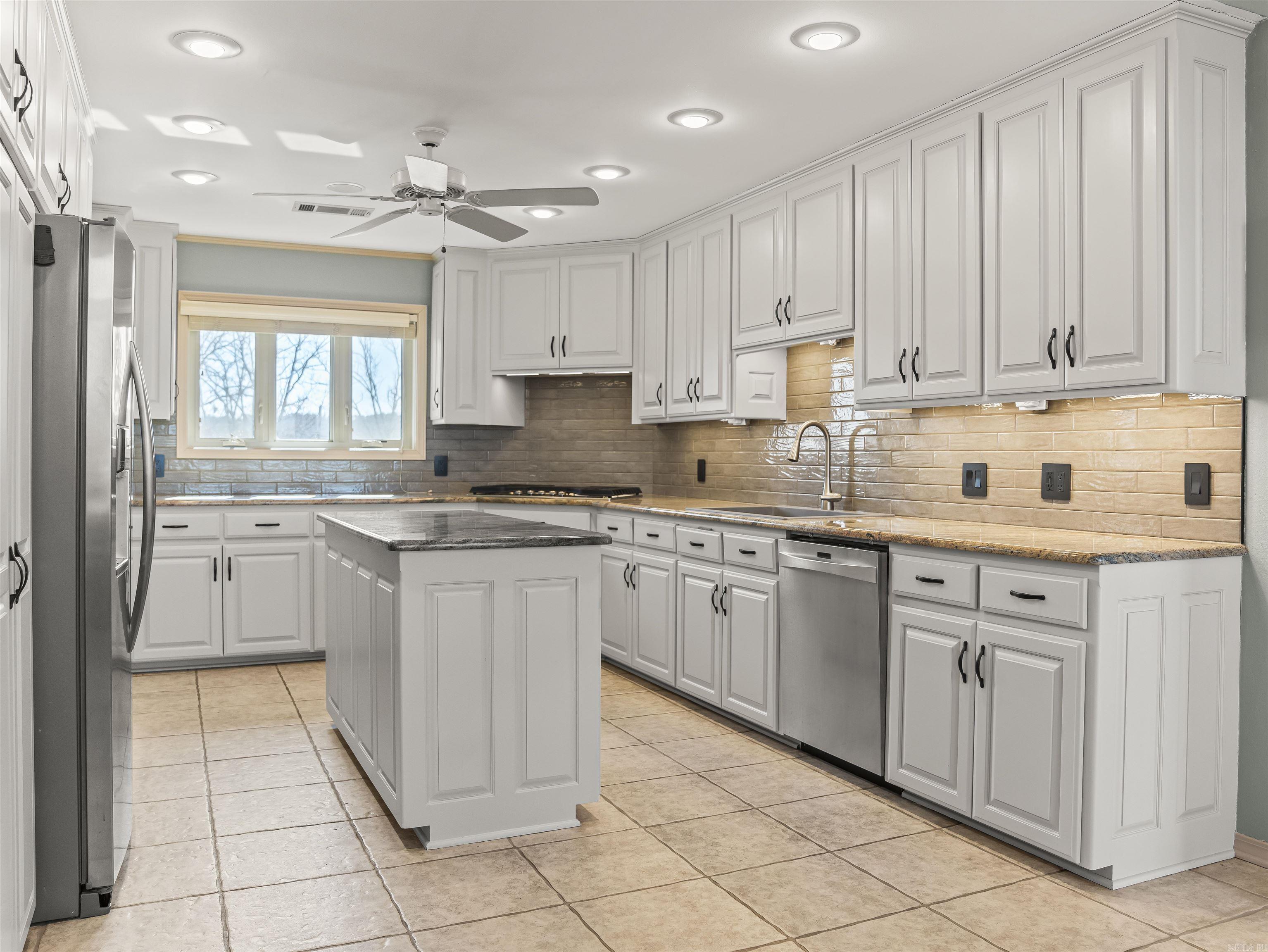 319 Whispering Hills  Hot Springs, AR