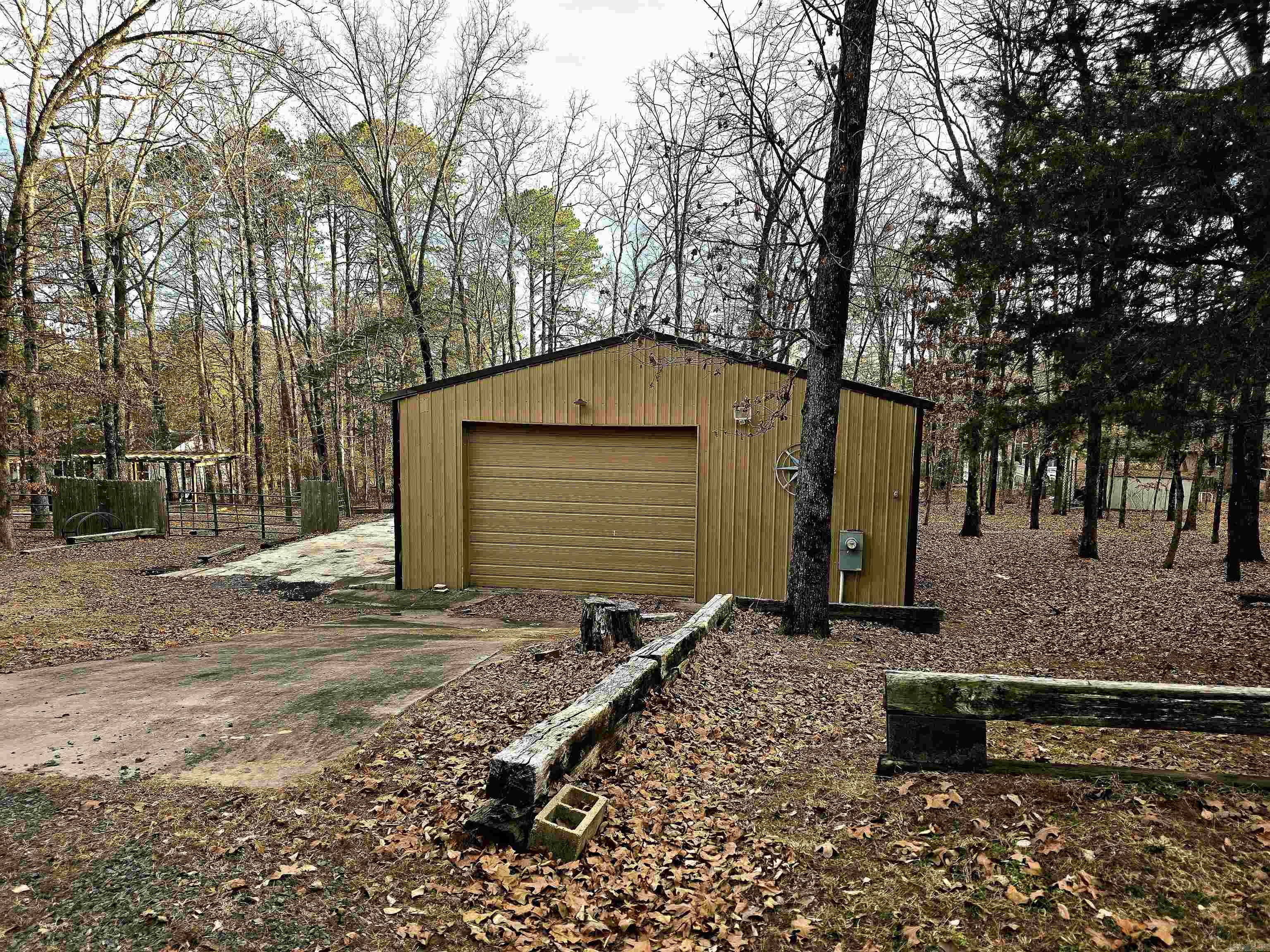 120 Wigwam  Fairfield Bay, AR