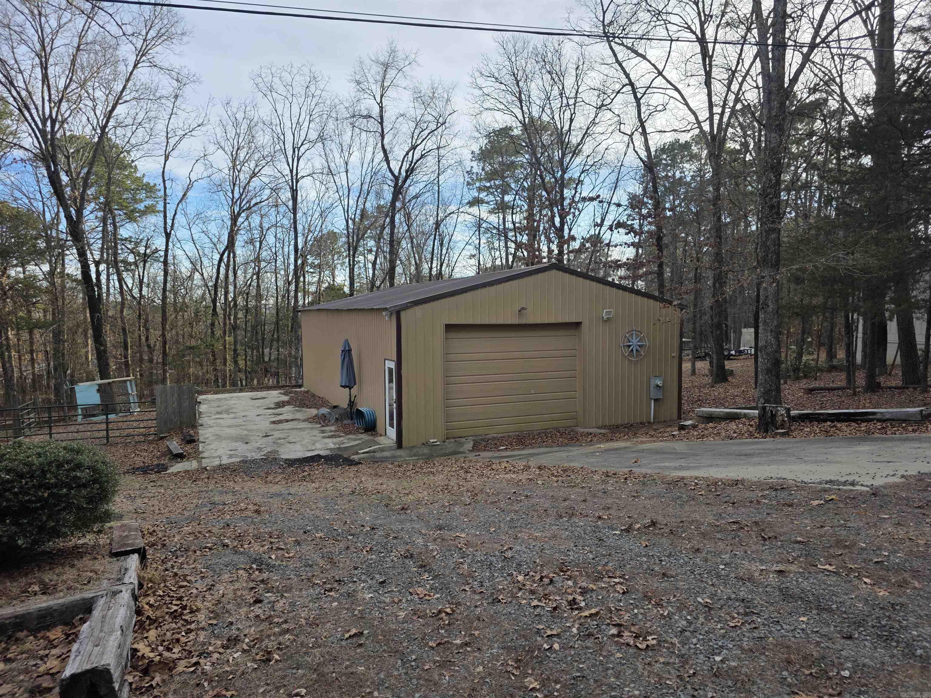 120 Wigwam  Fairfield Bay, AR