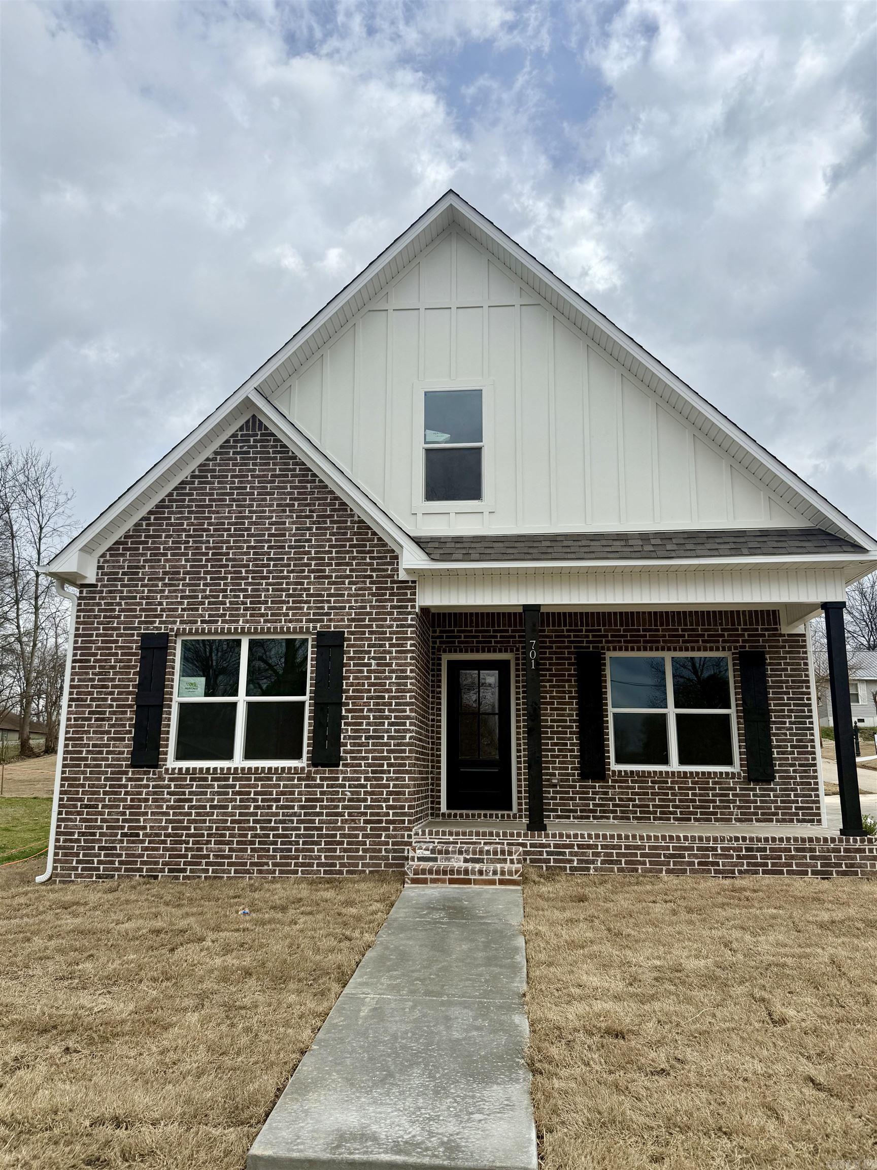 701 N 4 Street Paragould, AR 72450