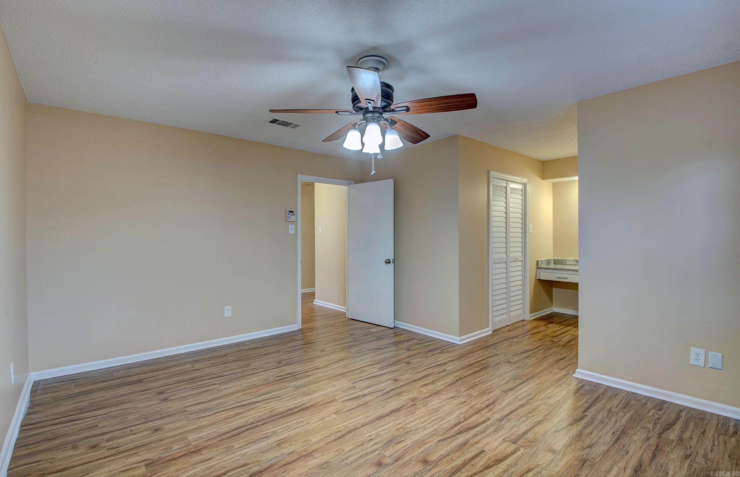 9715 Grapevine Dr  Little Rock, AR