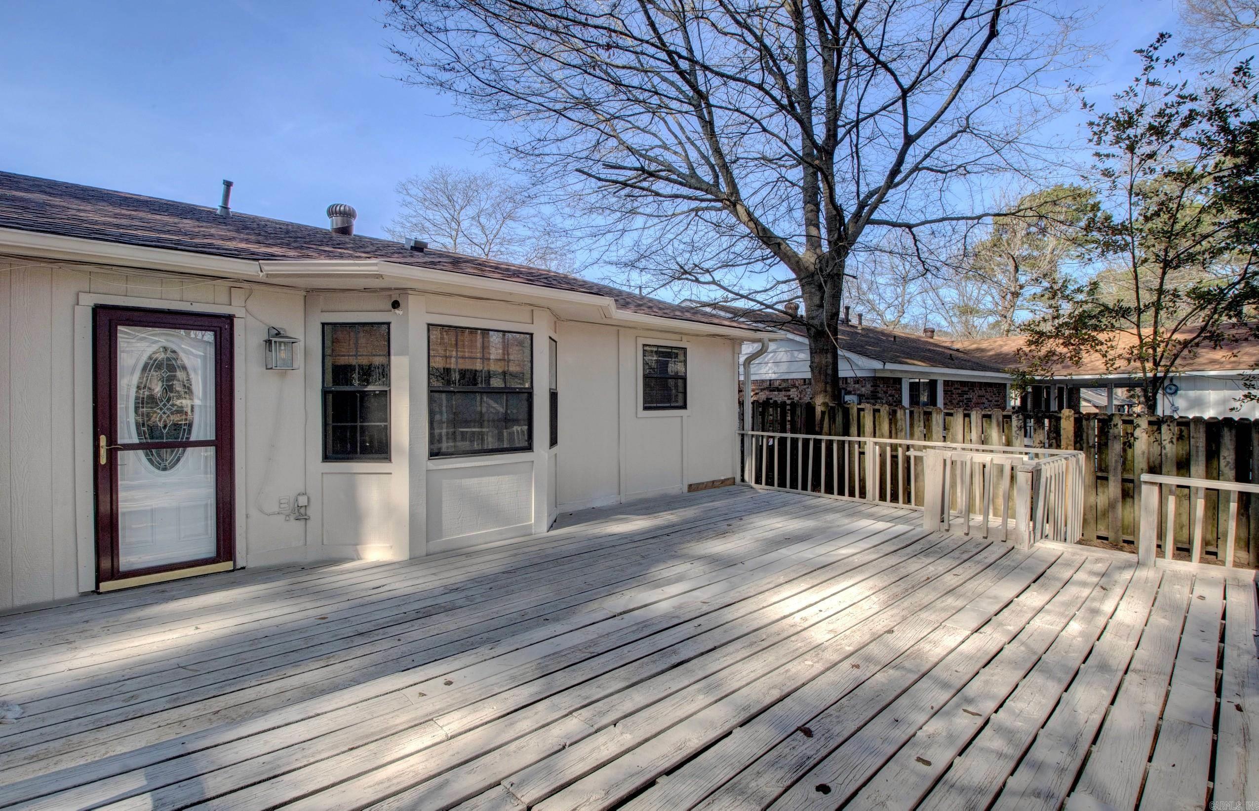 9715 Grapevine Dr  Little Rock, AR