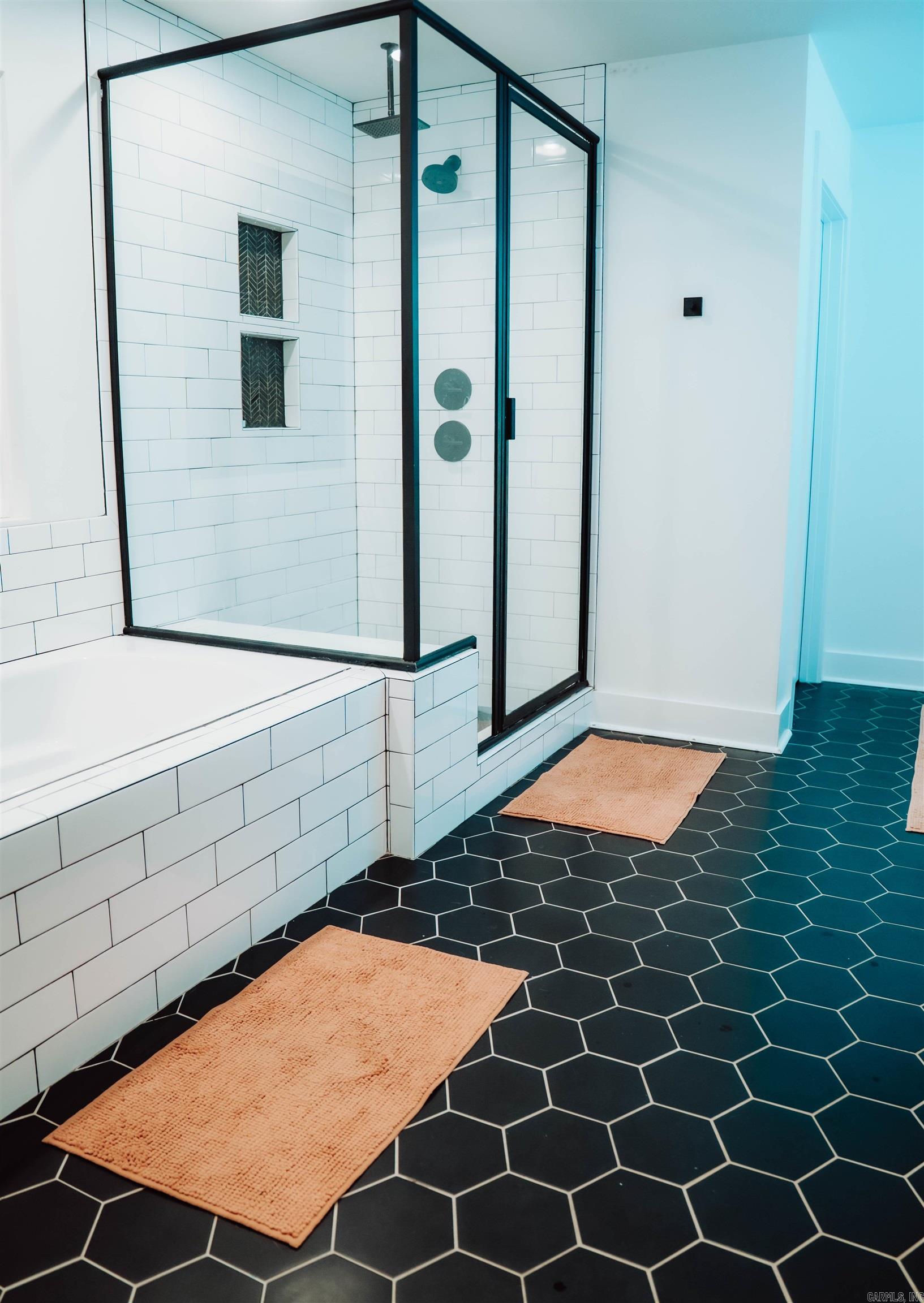 7800 South Shoreline Blvd  Benton, AR