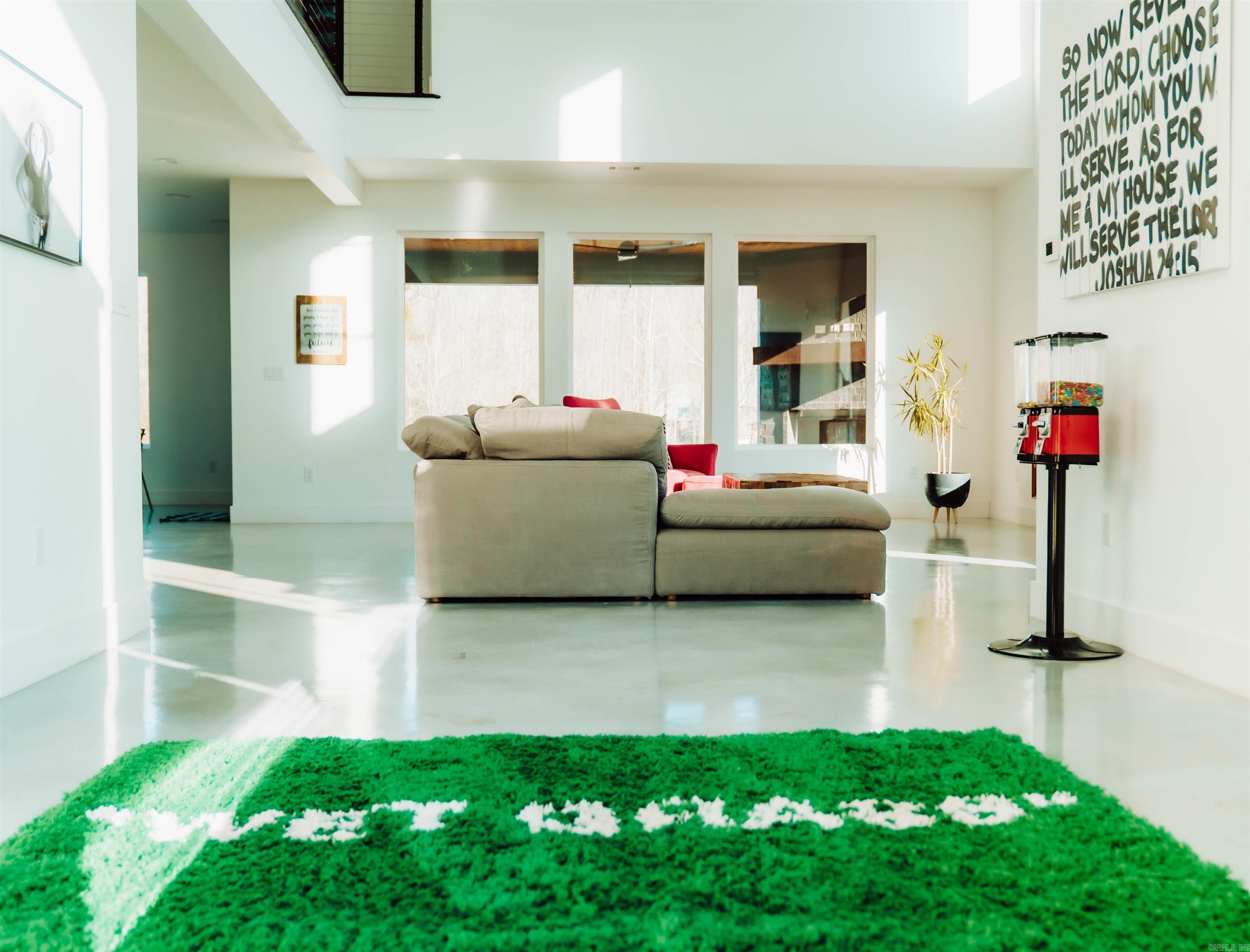 7800 South Shoreline Blvd Benton, AR 72019