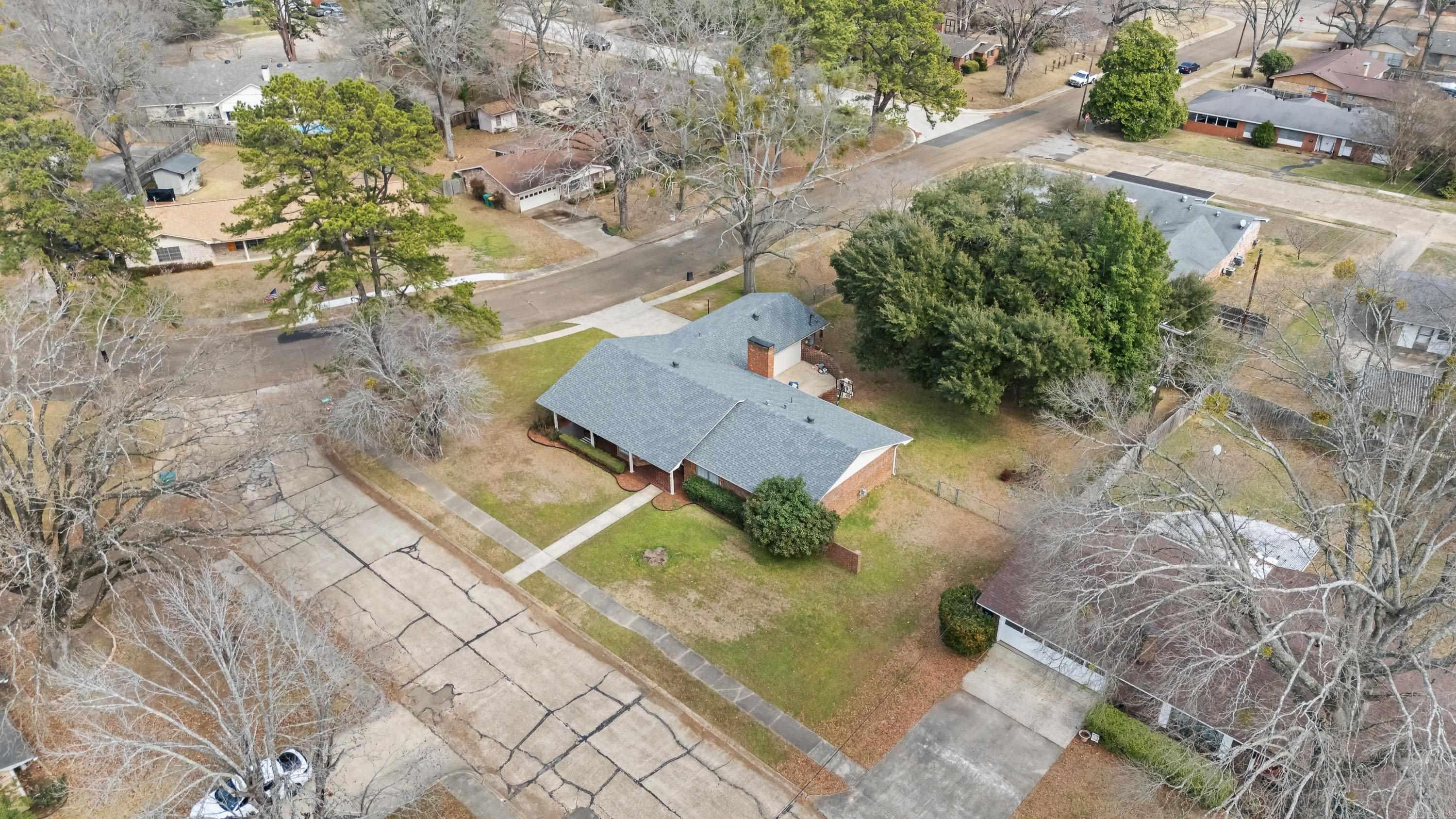 3712 Holloway  Texarkana, TX