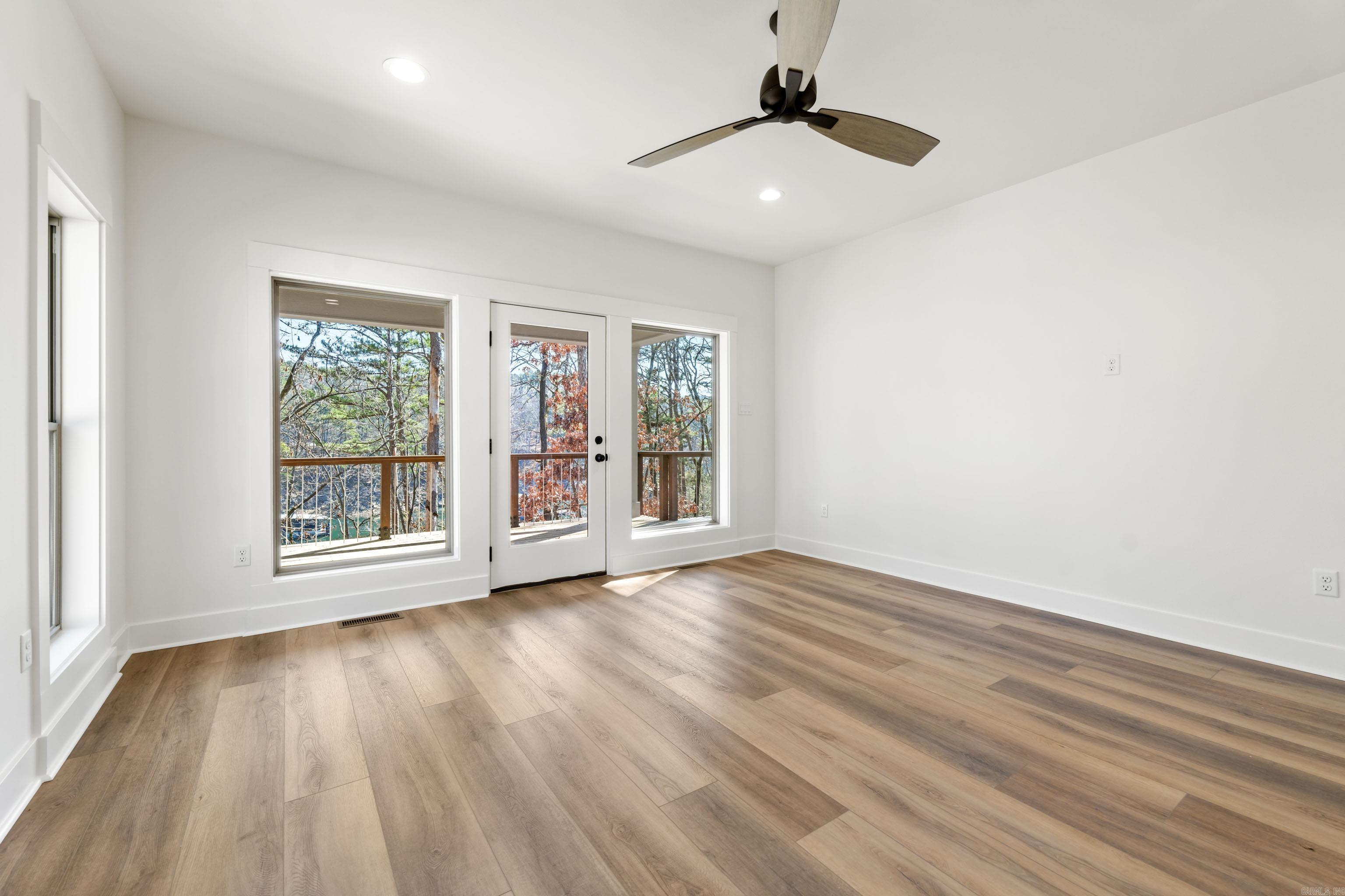 80 Stone Circle  Greers Ferry, AR