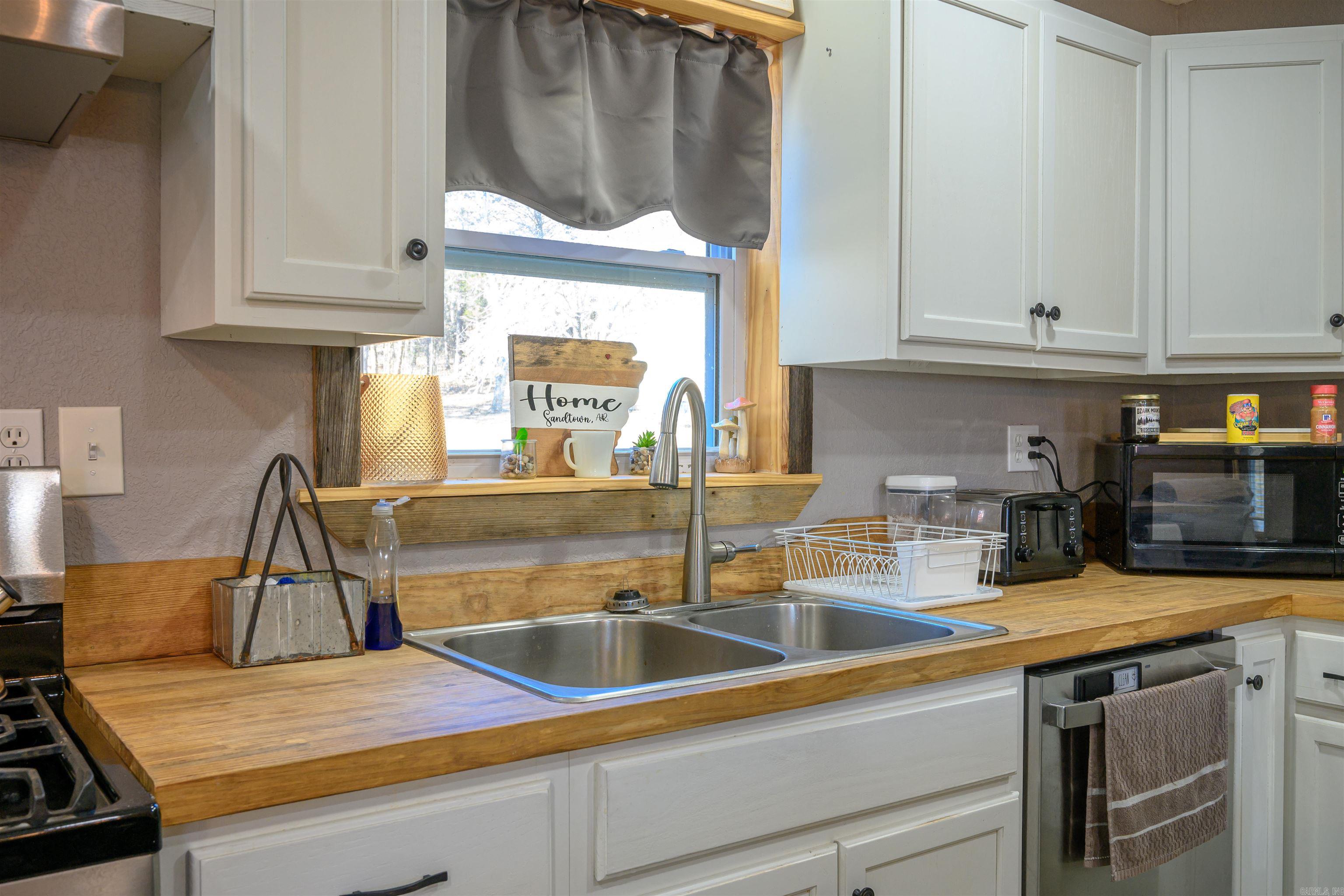 1200 Skyview  Batesville, AR