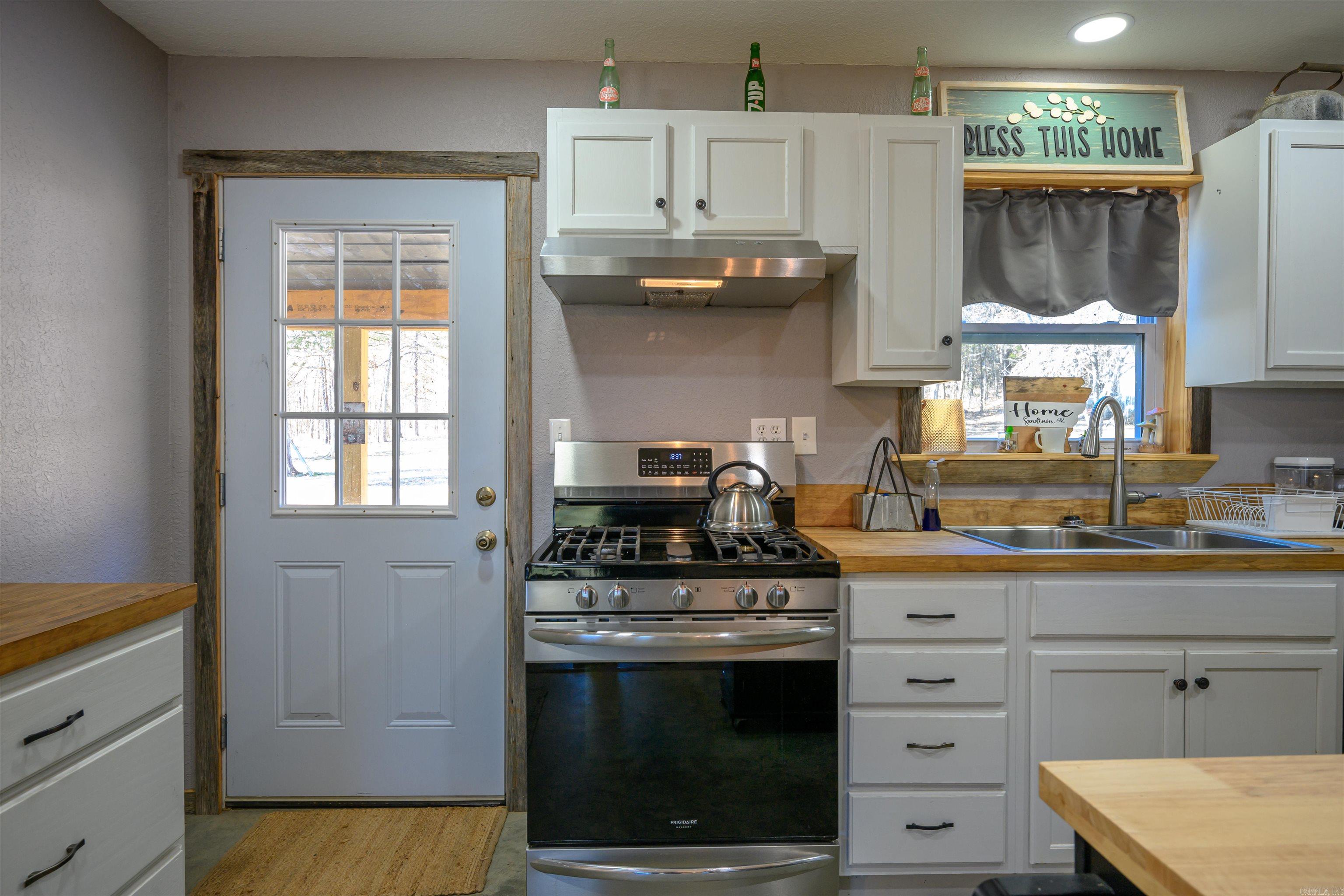 1200 Skyview  Batesville, AR