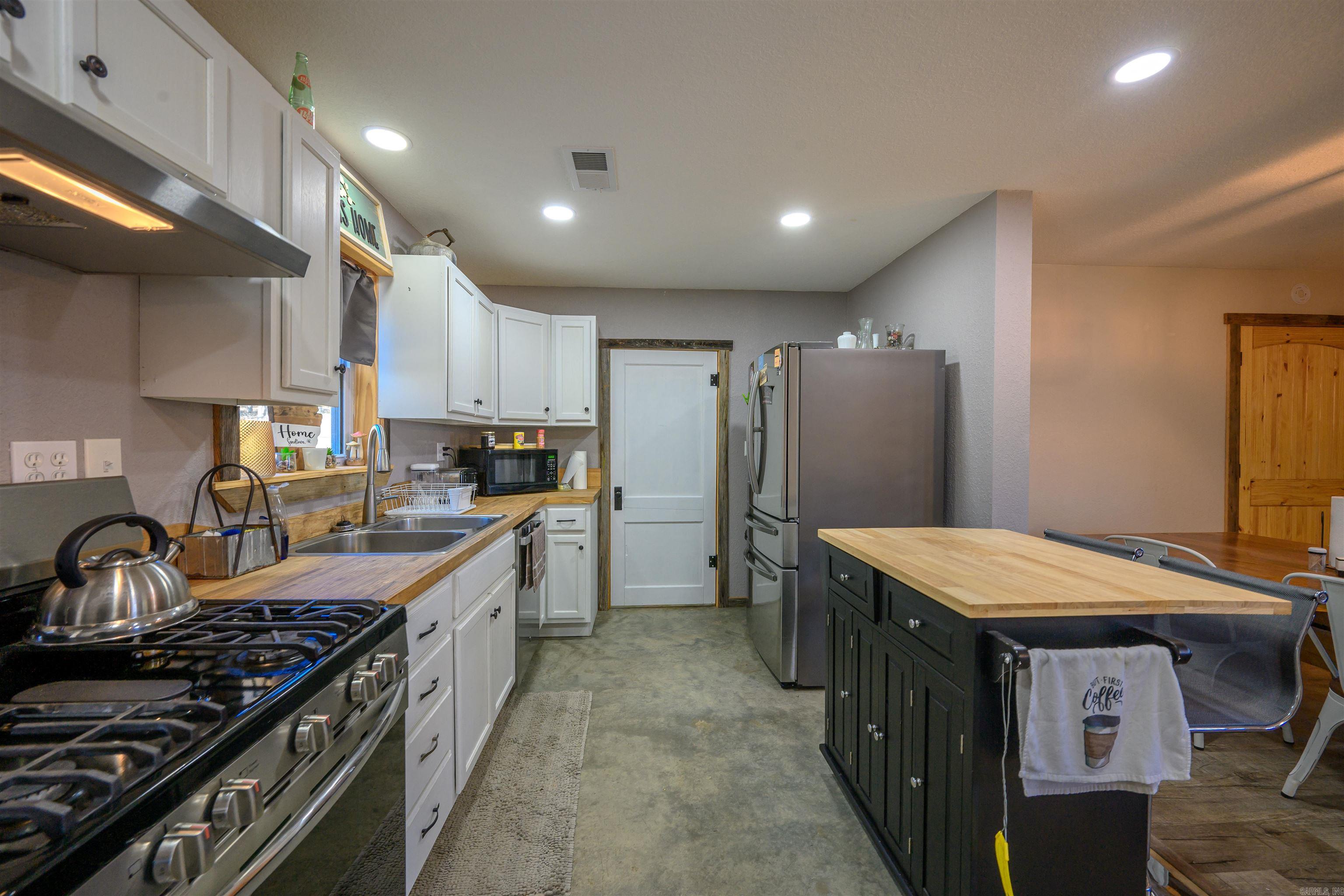 1200 Skyview  Batesville, AR