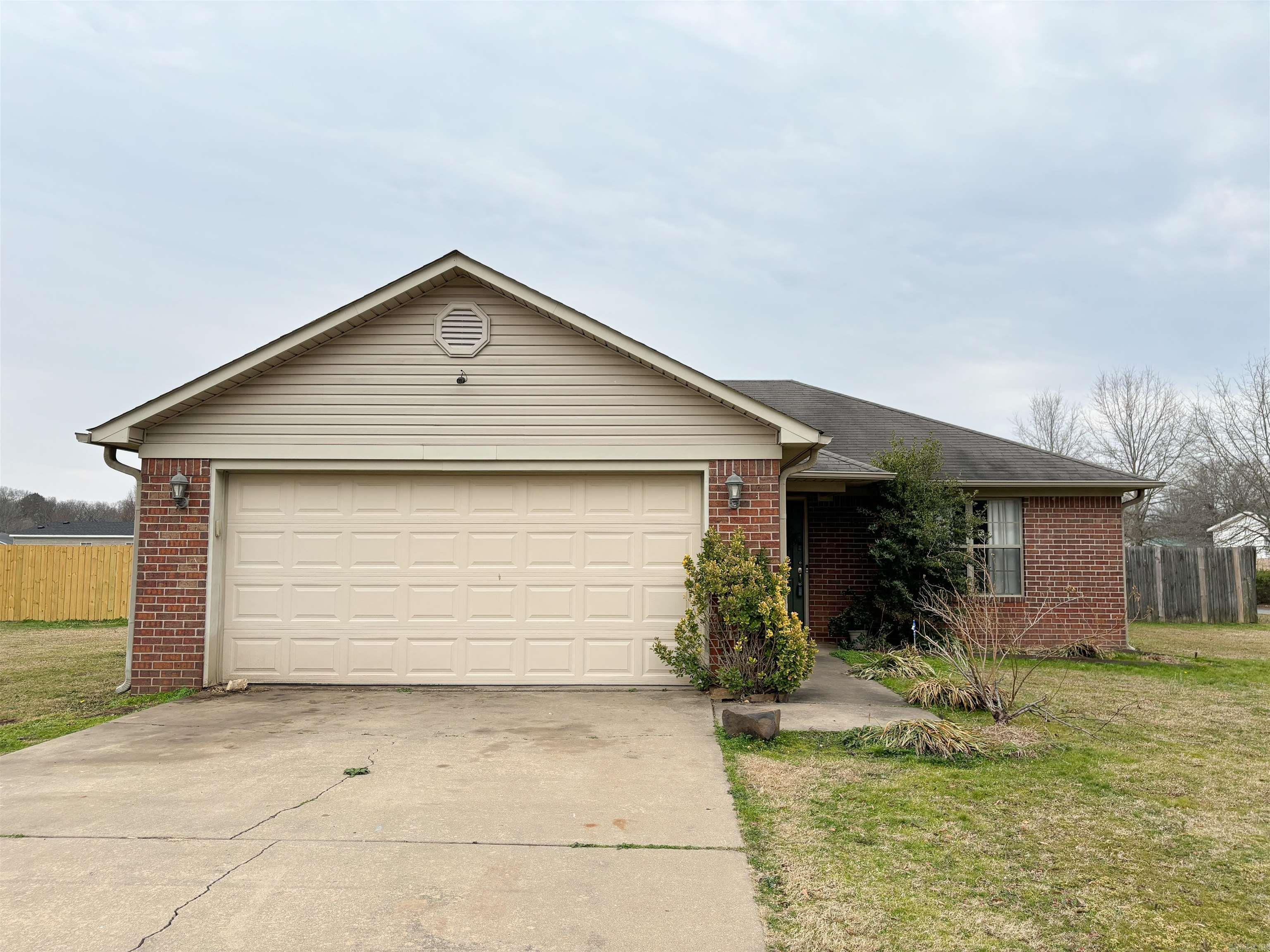 164 Middle Rd  Conway, AR