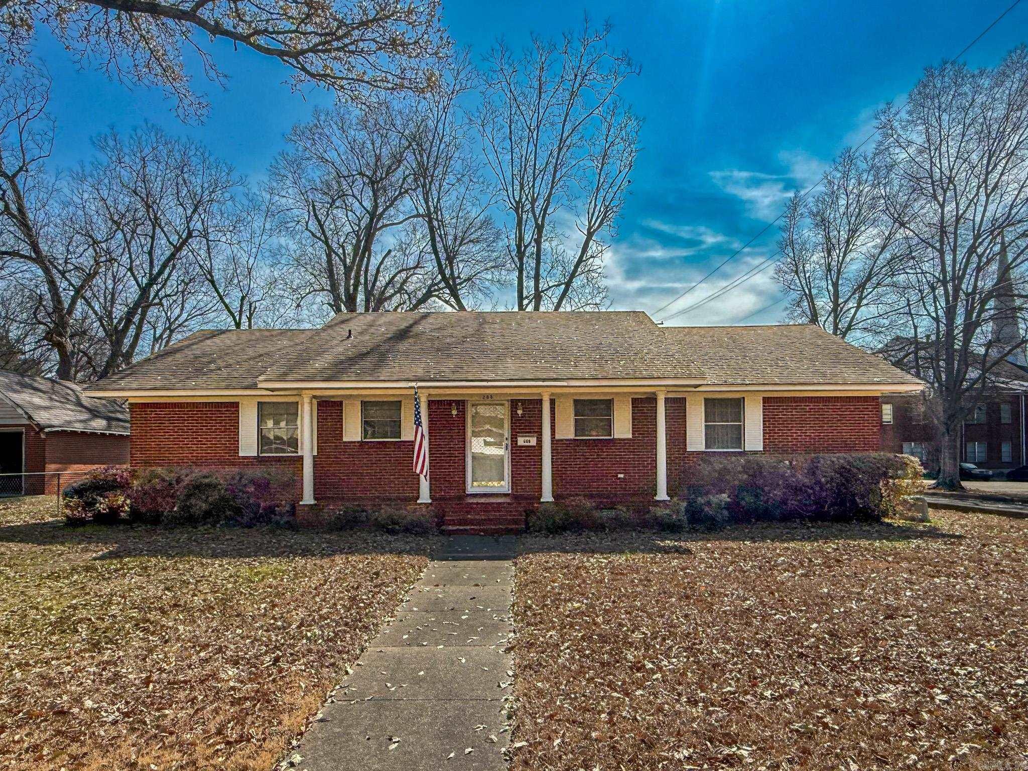 203  Pine Bluff  Malvern, AR
