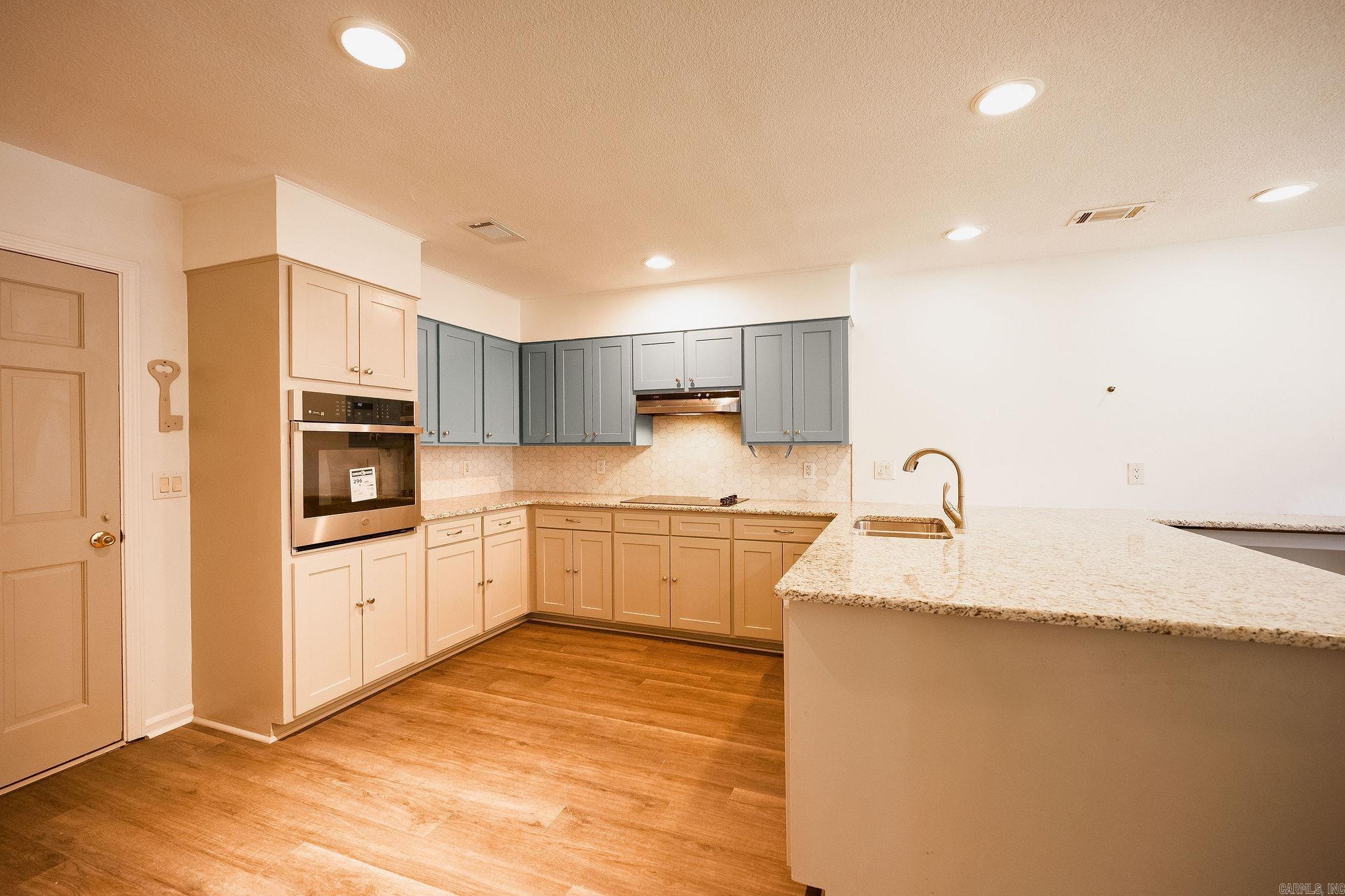 17 Frontera  Hot Springs Village, AR