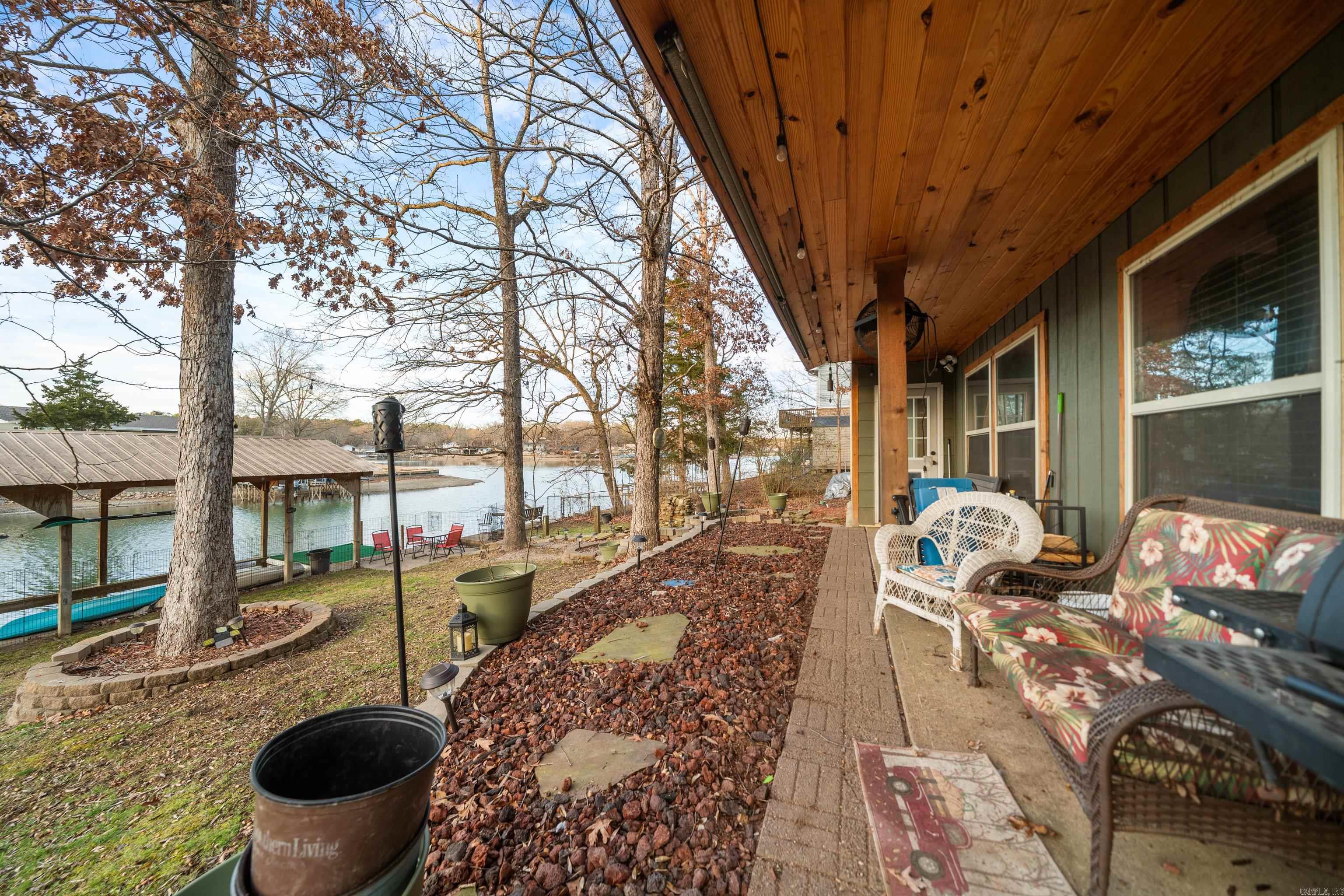 111 Loveless Ln  Royal, AR