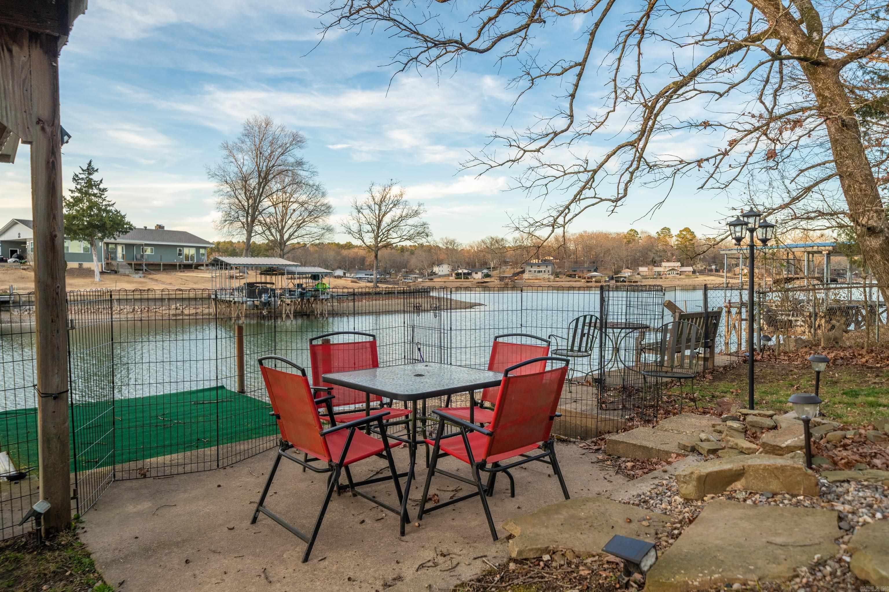 111 Loveless Ln  Royal, AR