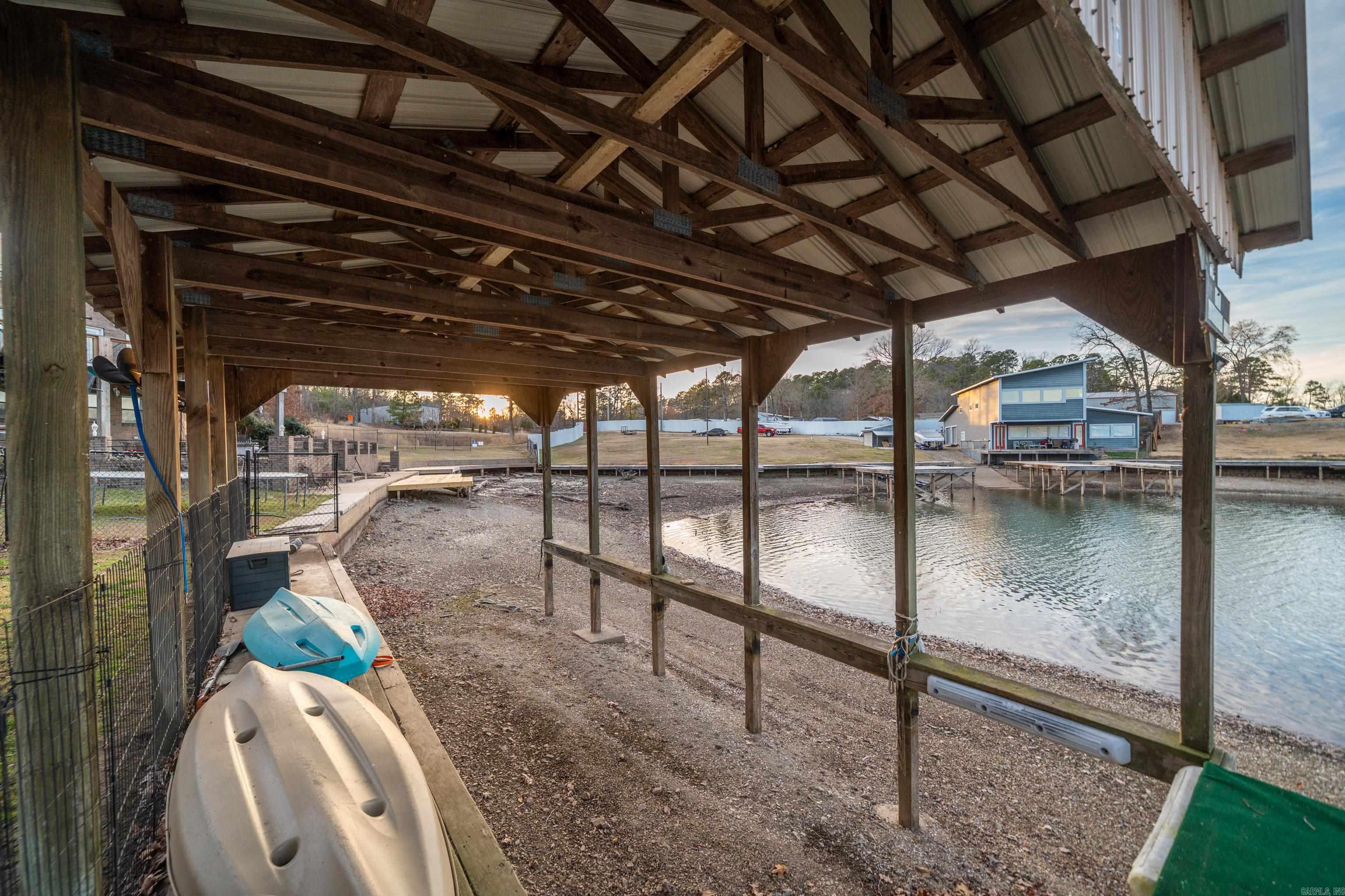 111 Loveless Ln  Royal, AR