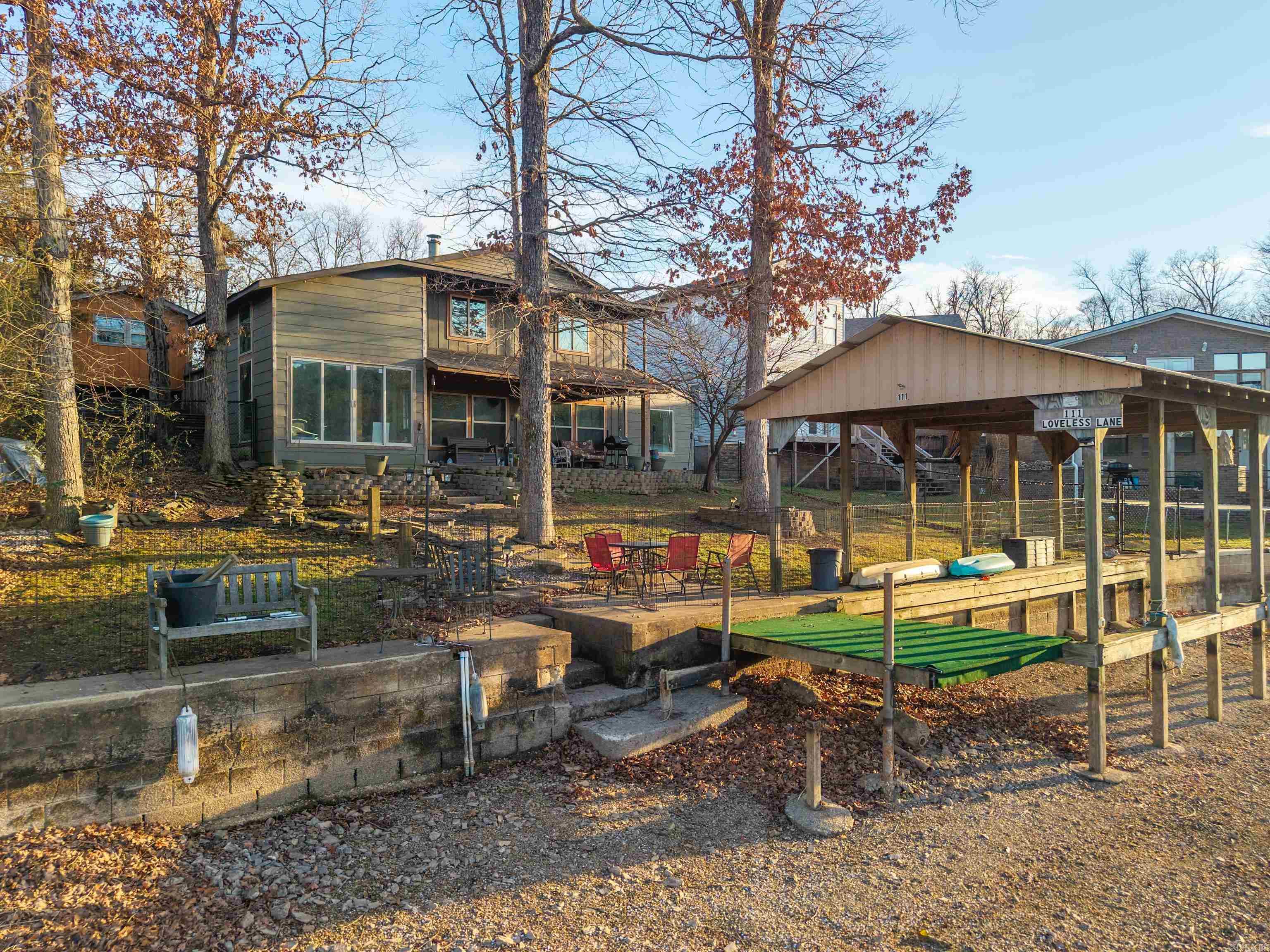 111 Loveless Ln  Royal, AR