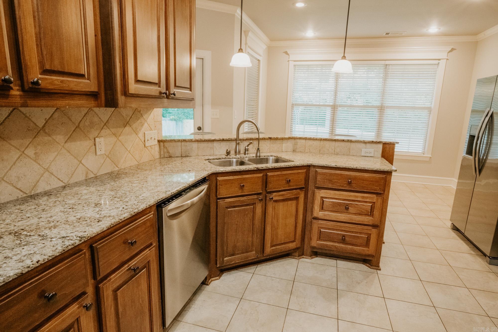 3908 Robinwood  Bryant, AR