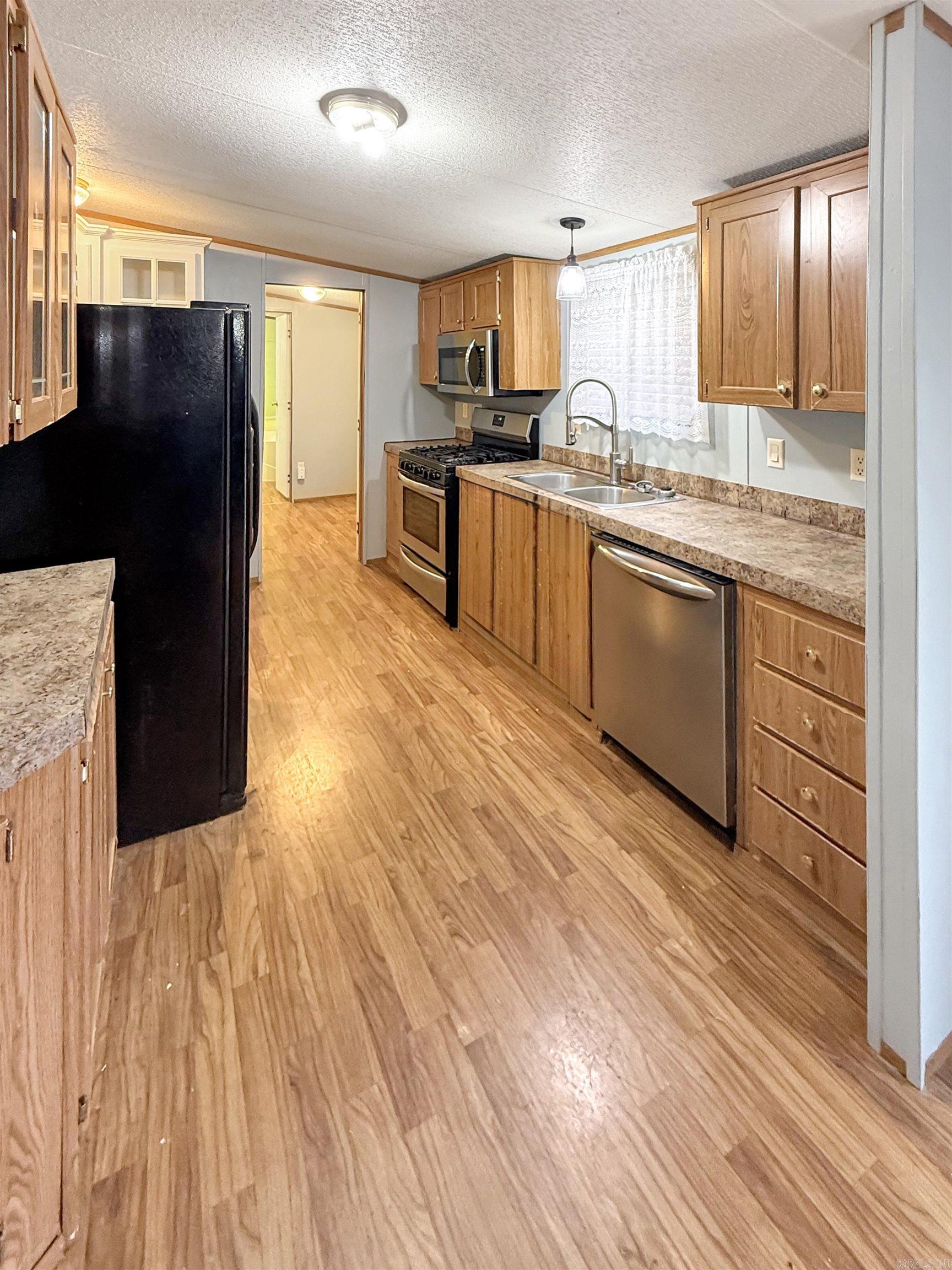 144 Valley Oaks Drive  Heber Springs, AR