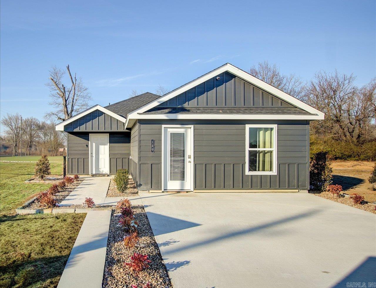 391 Moonlight Graham Boulevard Ward, AR 72176