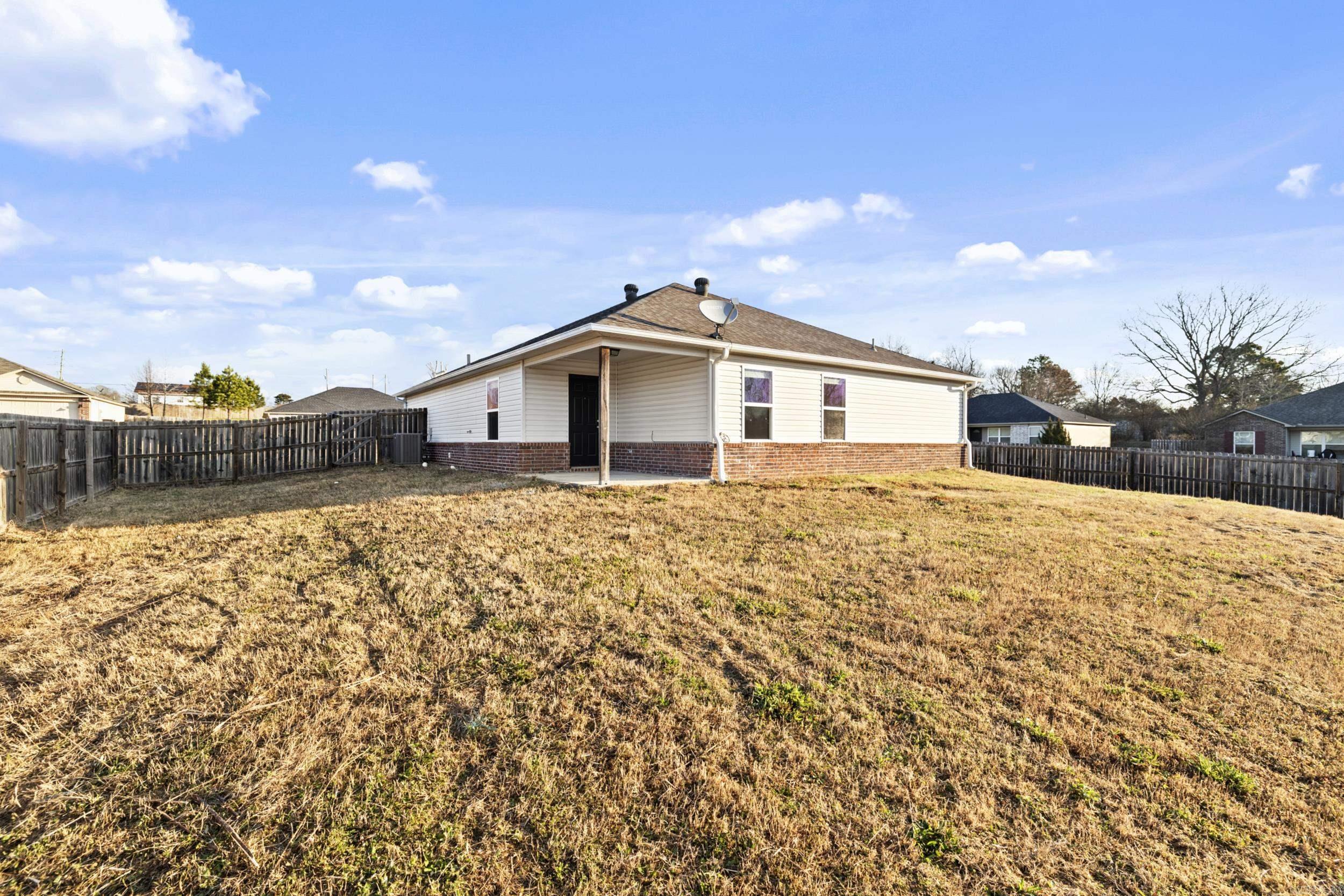13 Oakland Cir  Austin, AR