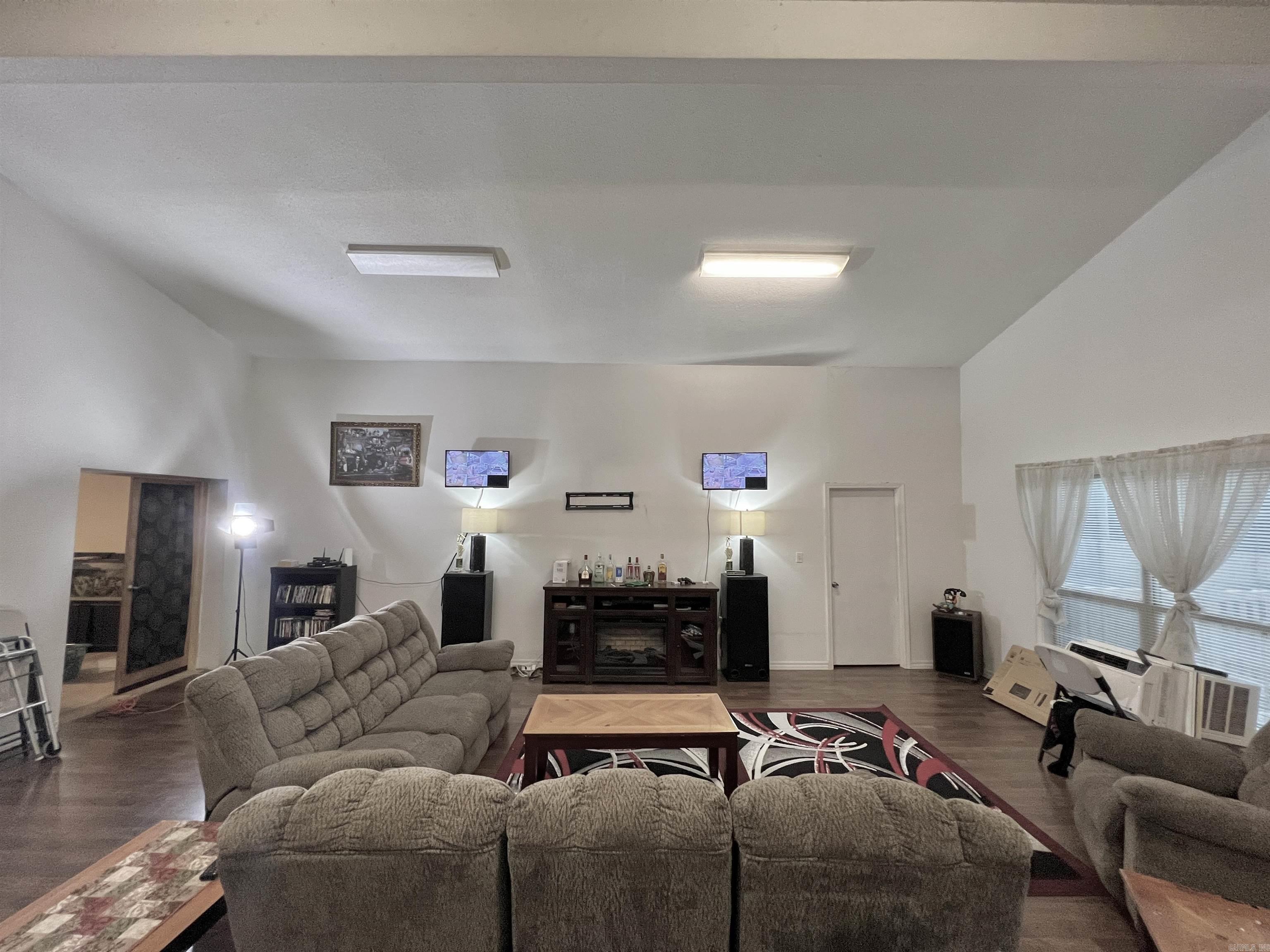 2002 Shumate  Little Rock, AR