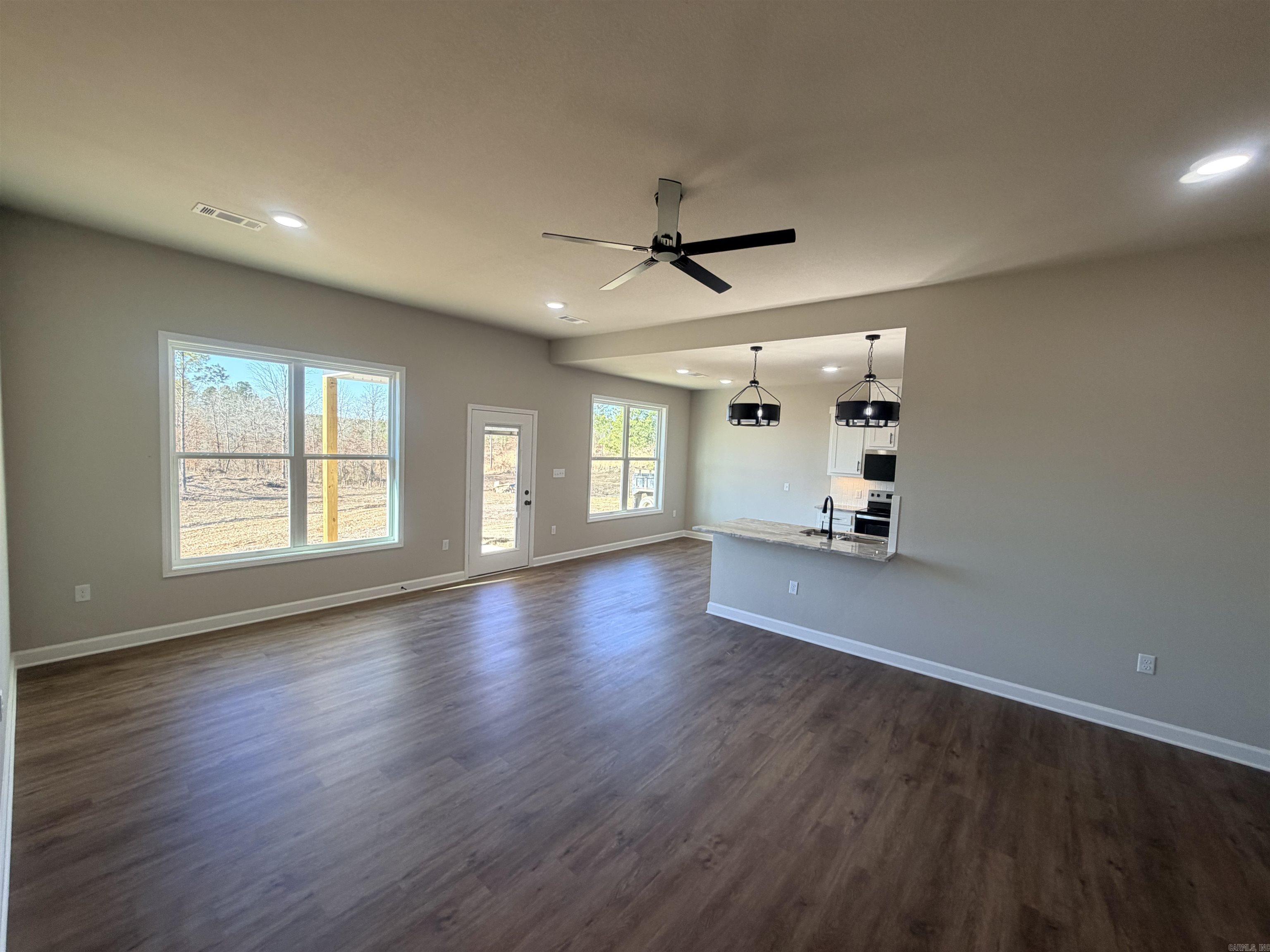 9323 Highway 298  Benton, AR