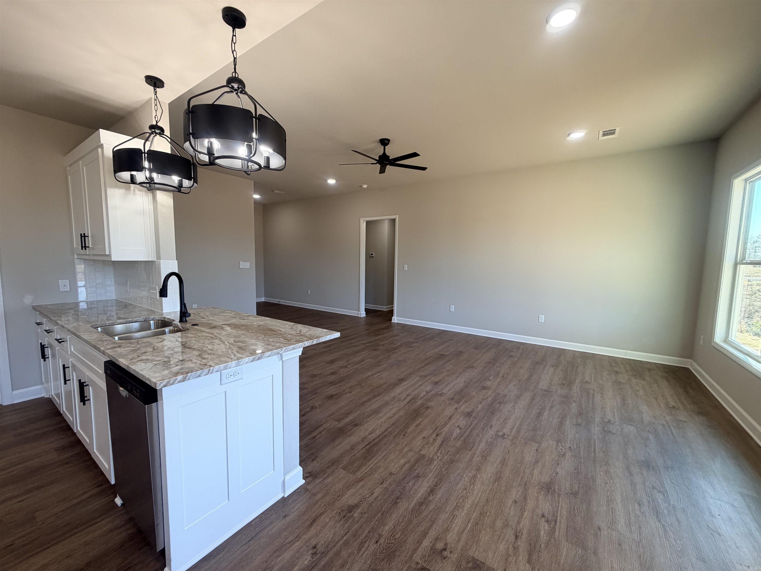 9323 Highway 298  Benton, AR