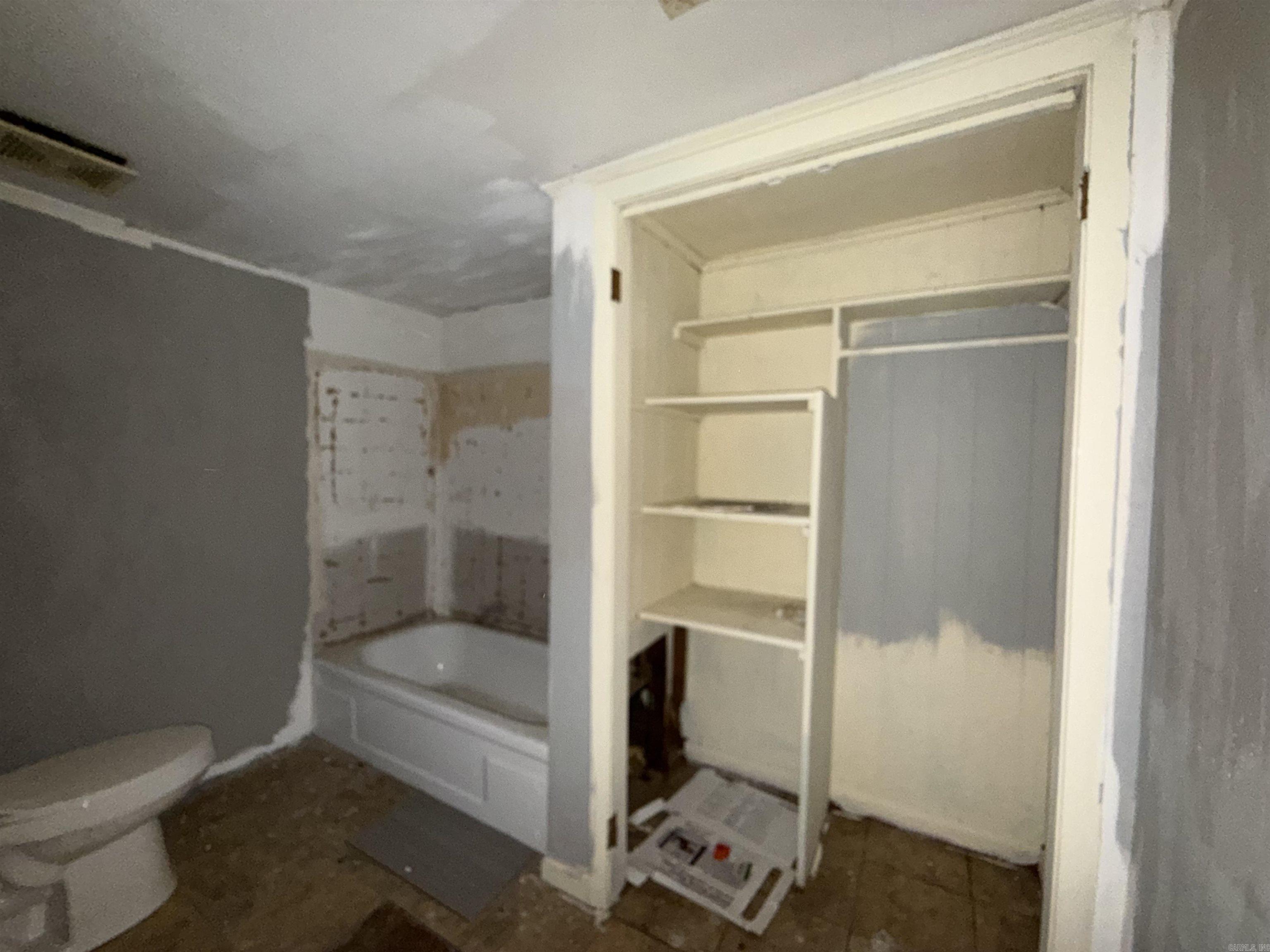 409 S Spring  Searcy, AR