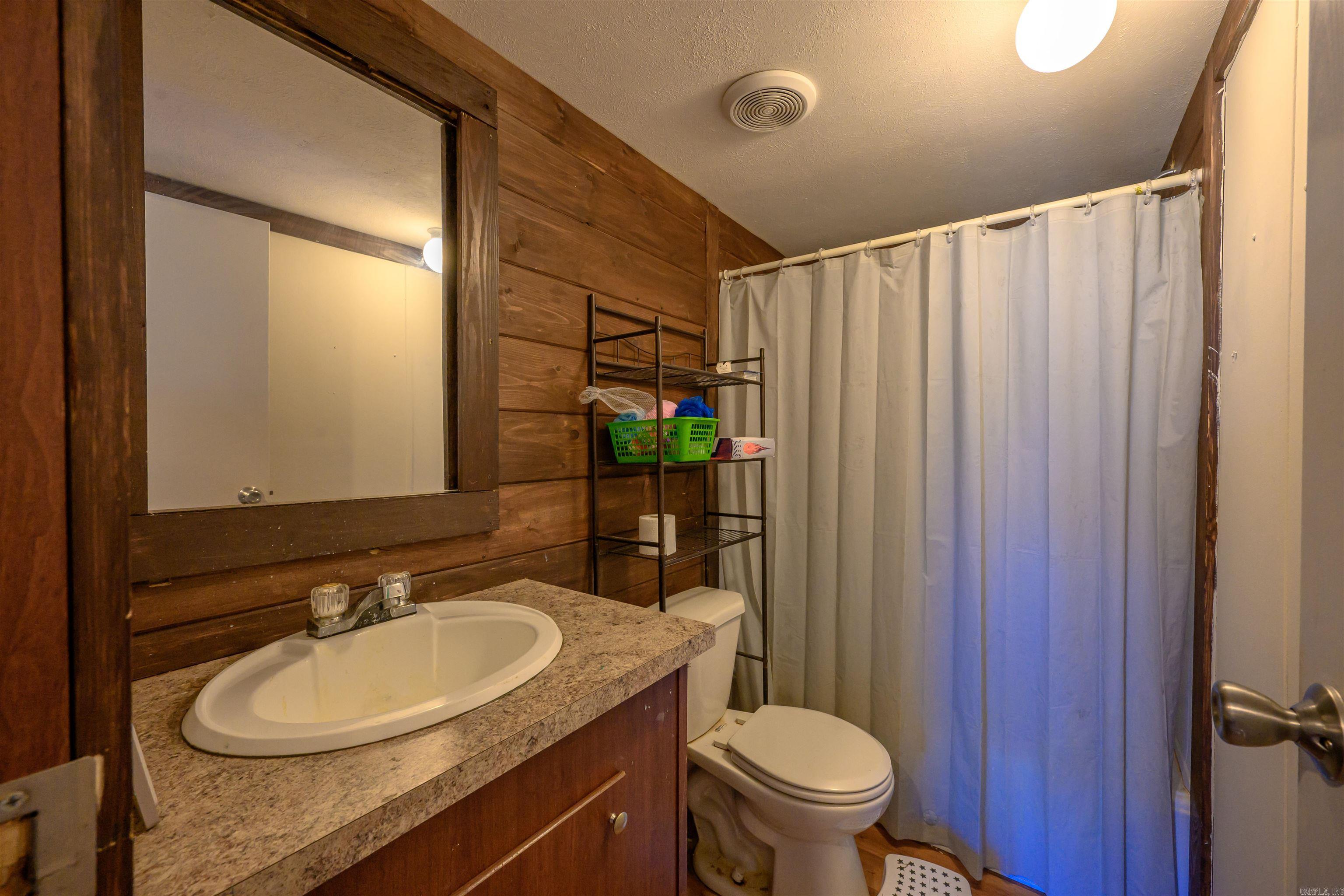 5015 Camp Tahkodah  Floral, AR