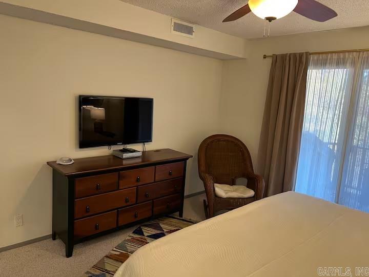 21 Pine  Mount Ida, AR