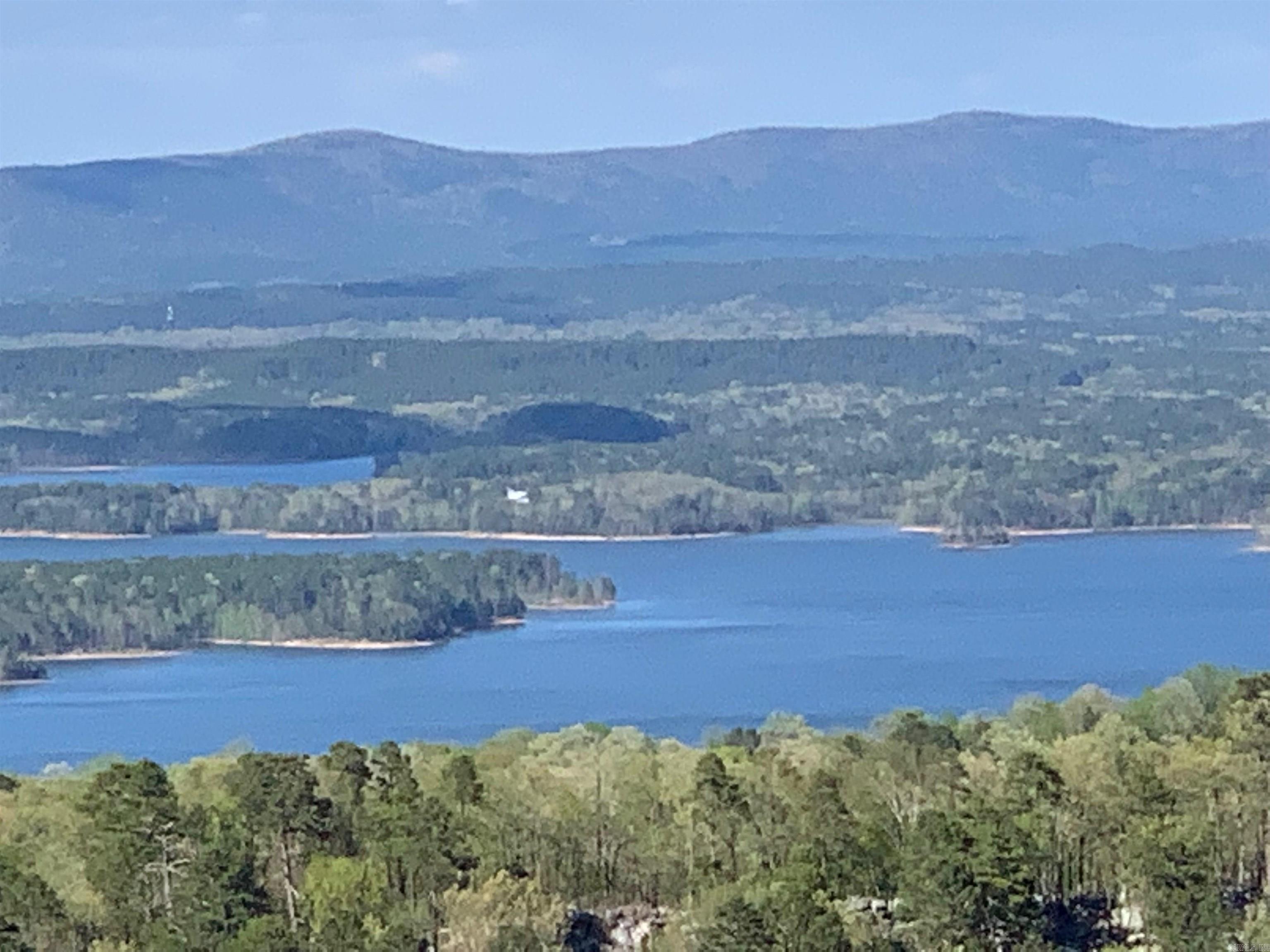 21 Pine  Mount Ida, AR