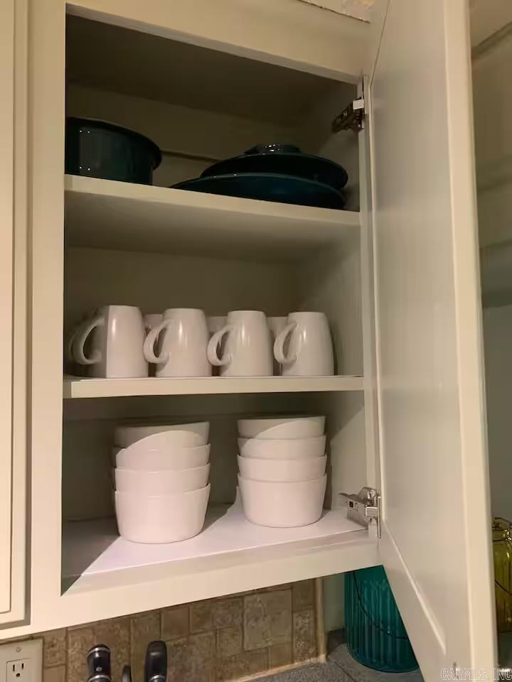 21 Pine  Mount Ida, AR