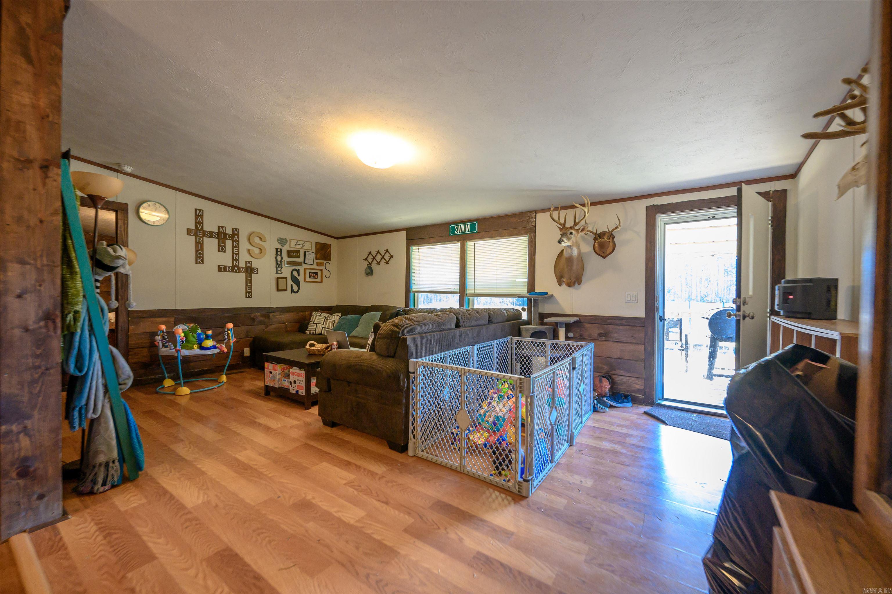 5015 Camp Tahkodah  Floral, AR