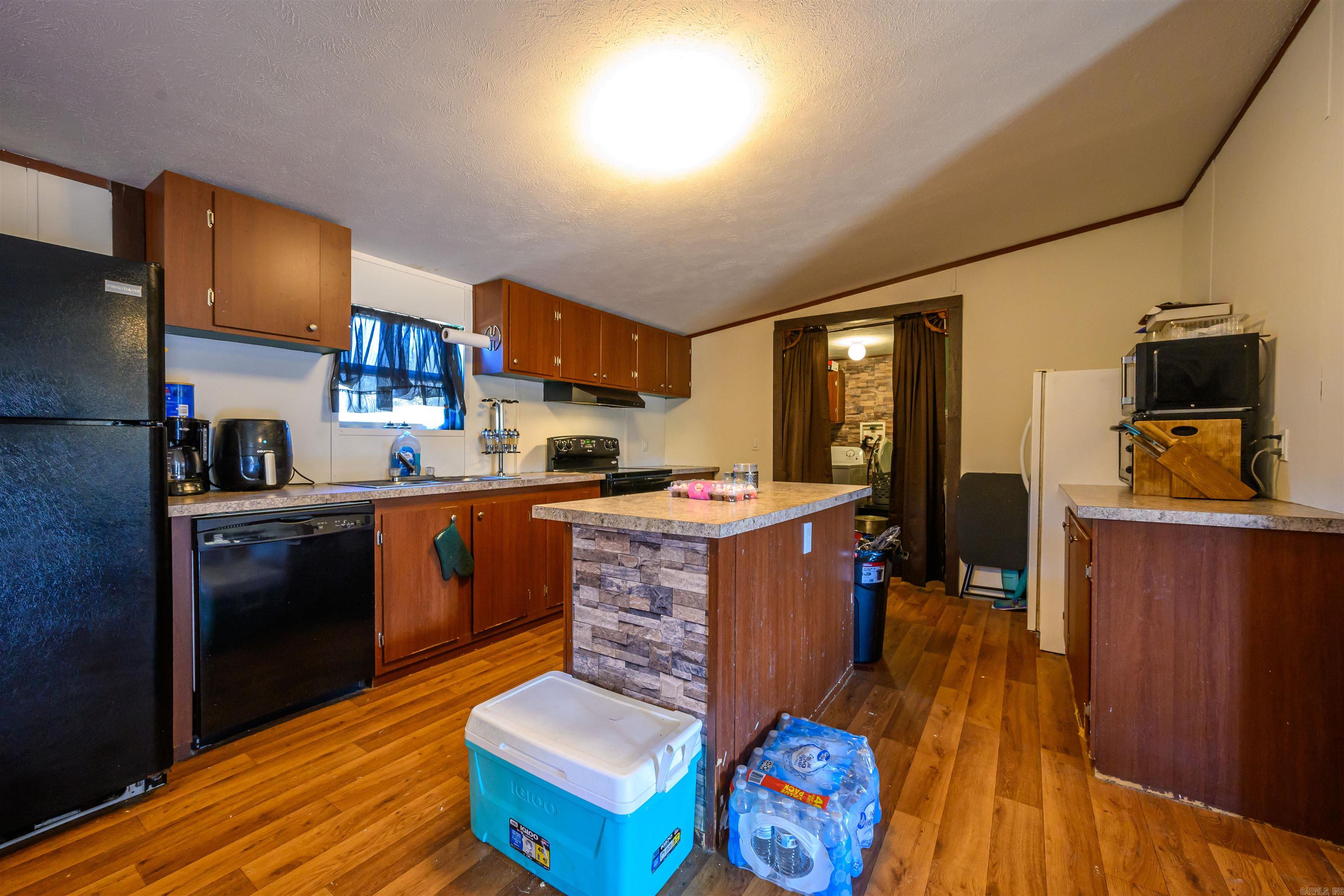 5015 Camp Tahkodah  Floral, AR