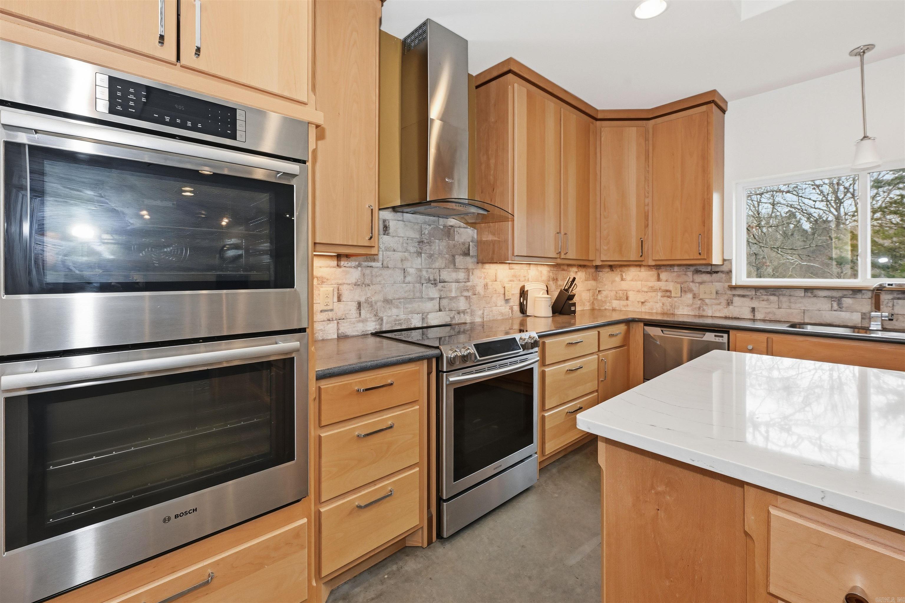 343 Boulder  Royal, AR