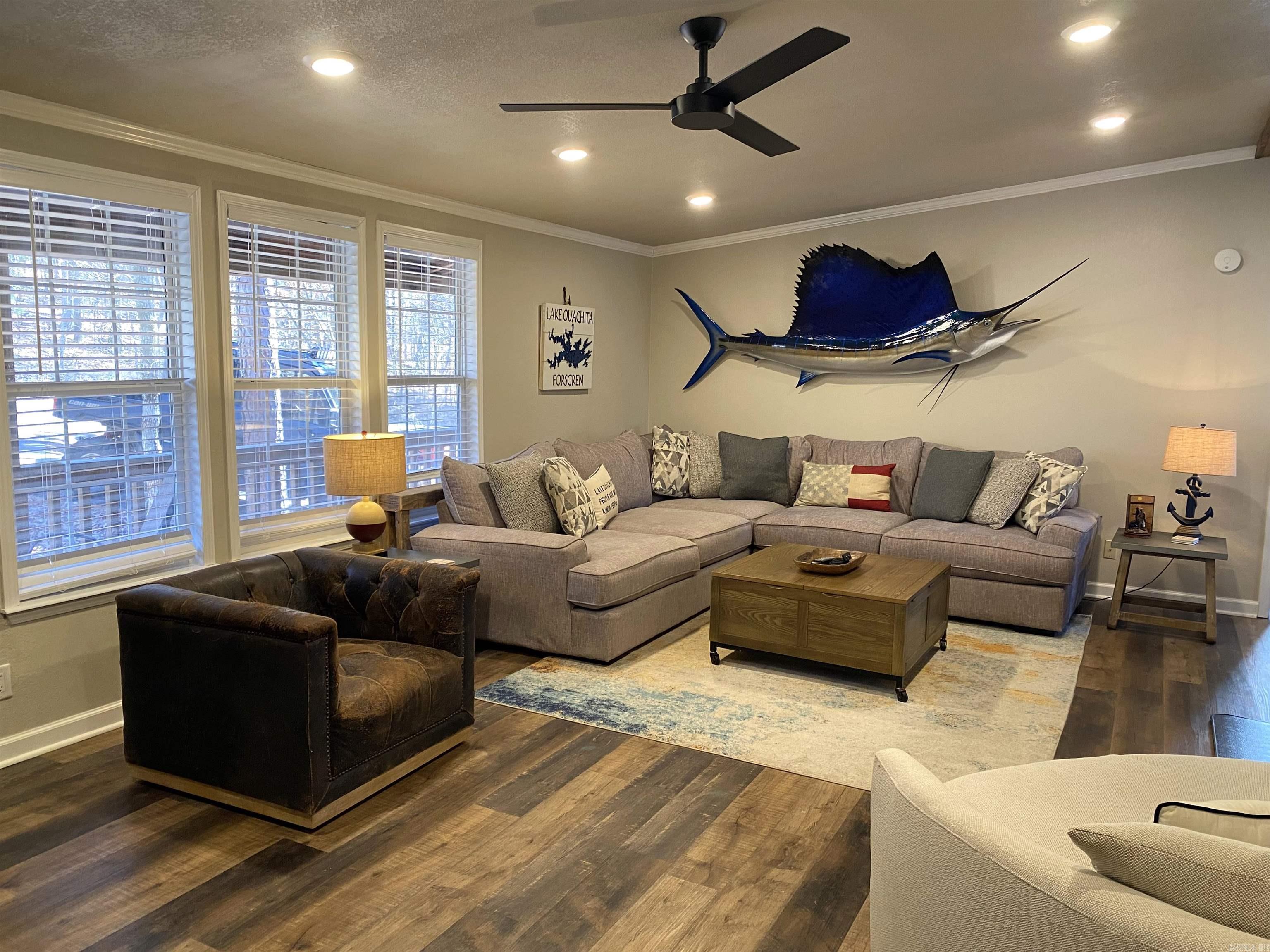 6 Crystal  Mount Ida, AR