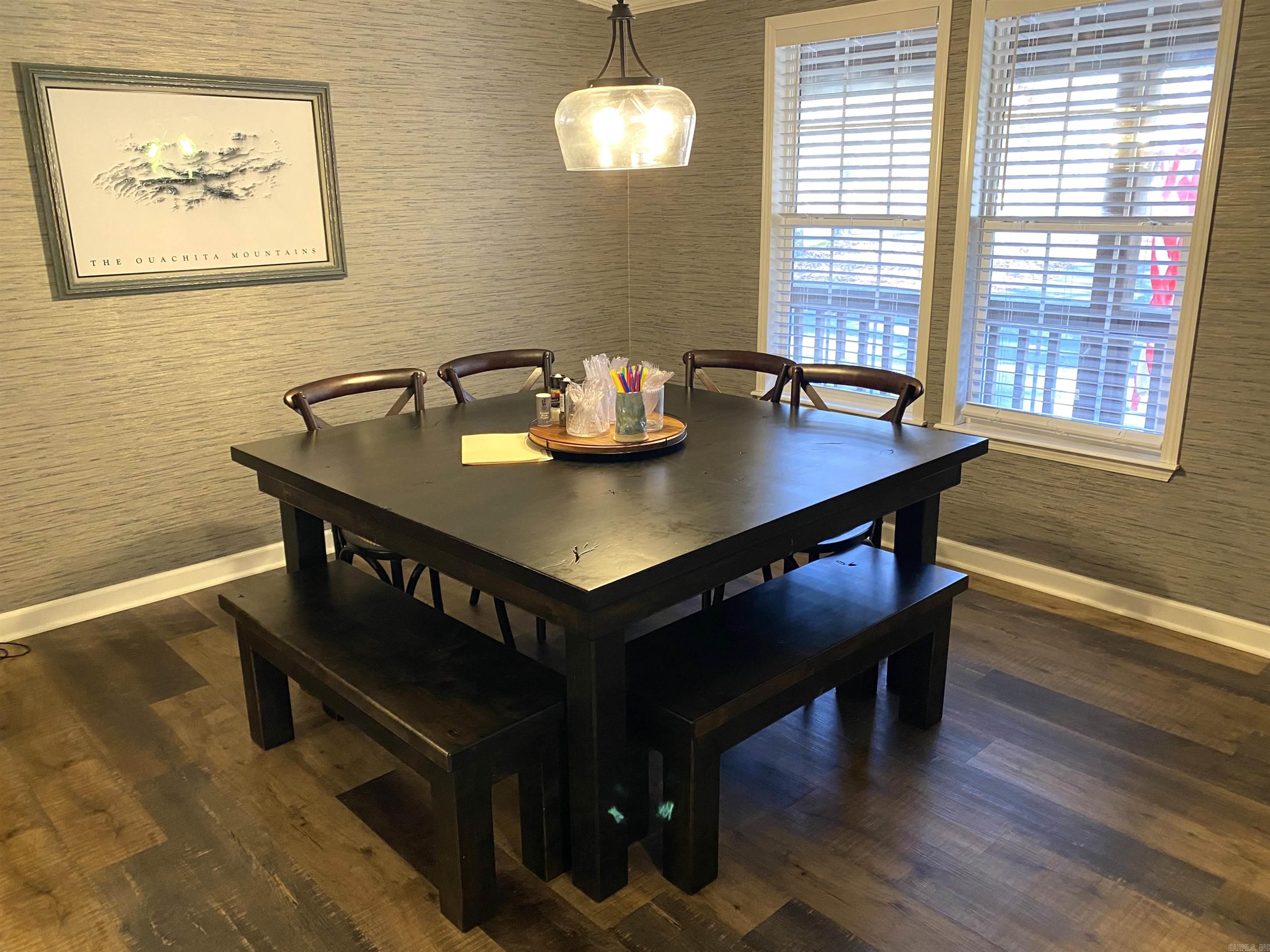 6 Crystal  Mount Ida, AR