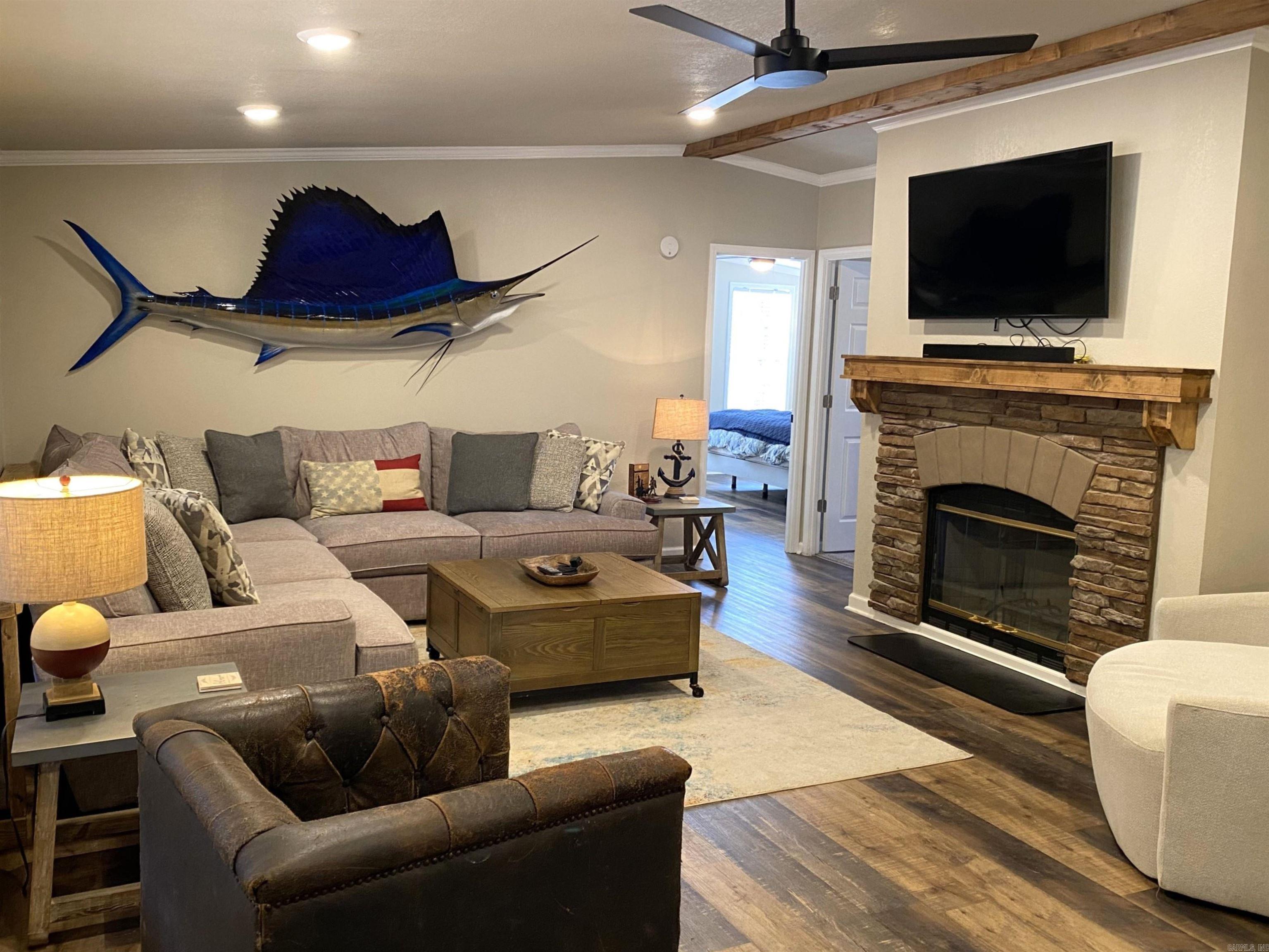 6 Crystal  Mount Ida, AR