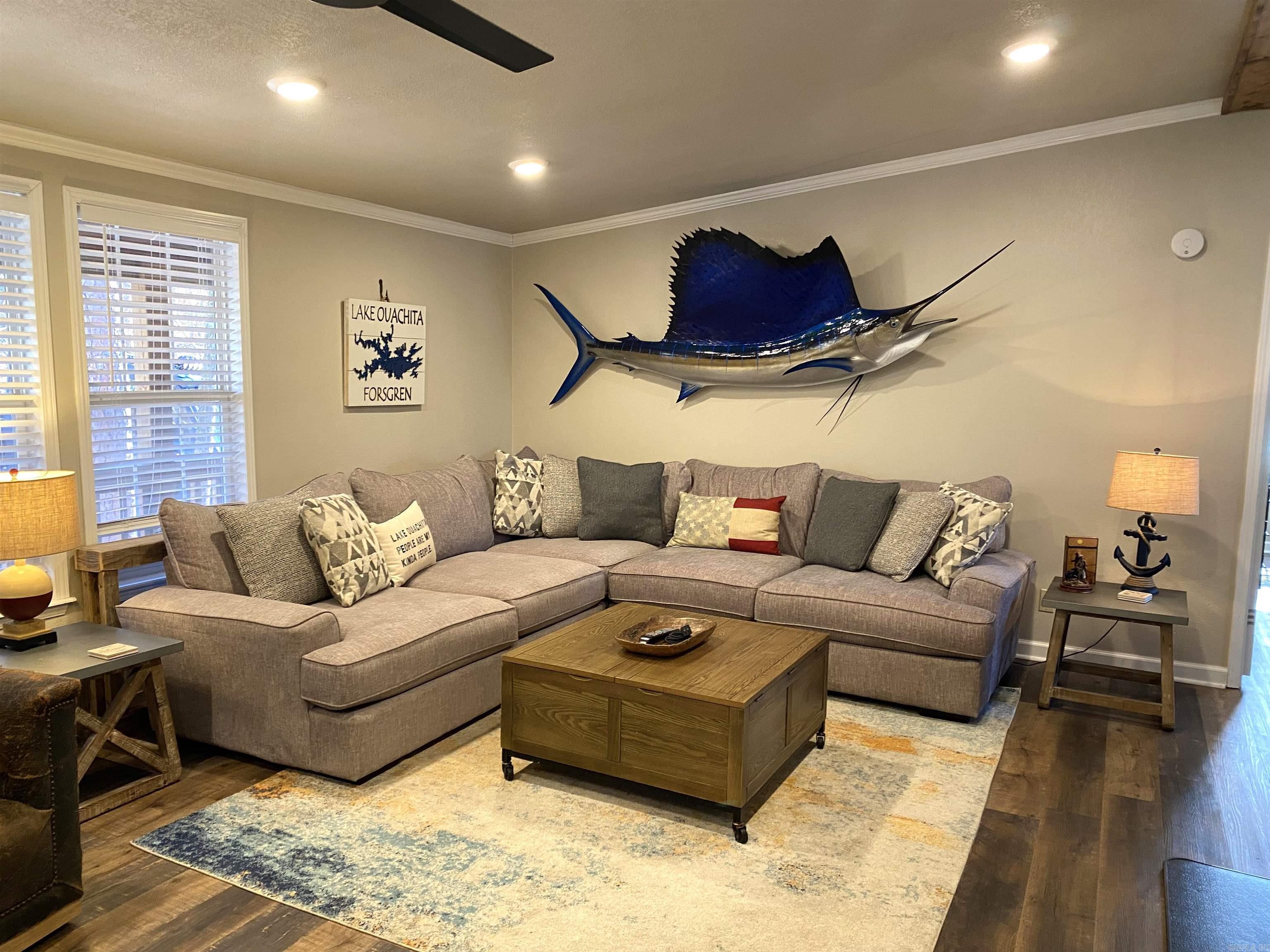 6 Crystal  Mount Ida, AR