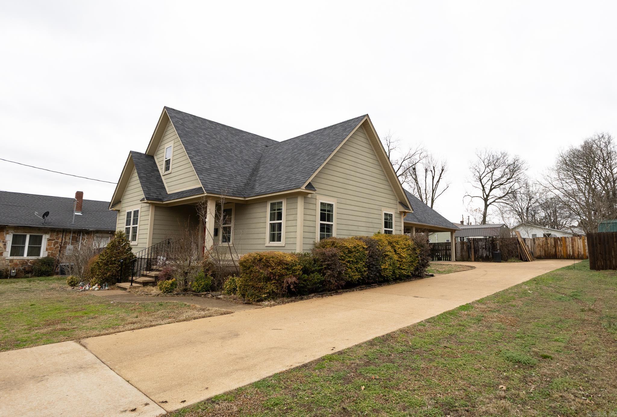 447 S Broad  Batesville, AR