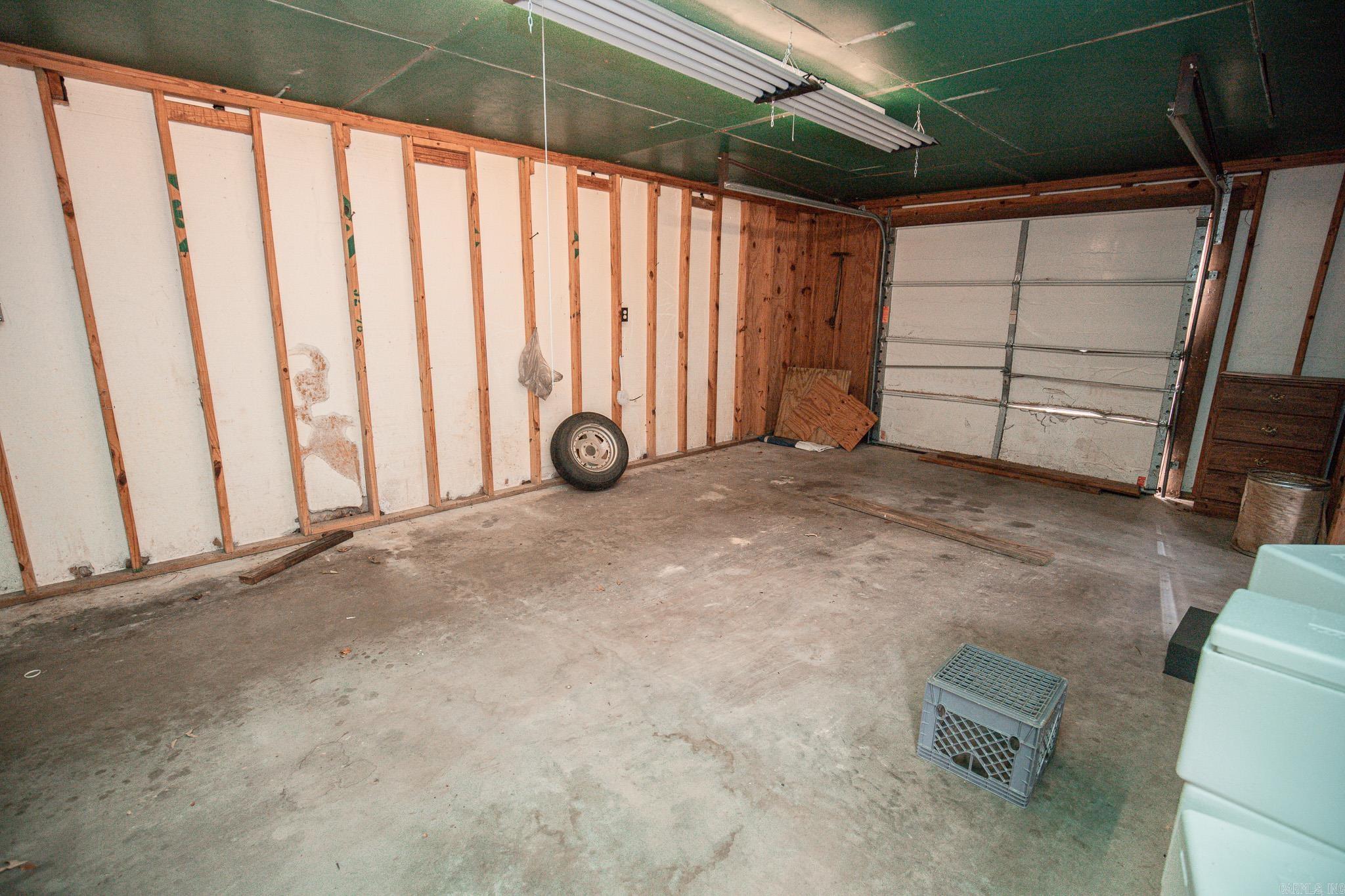 1508 Red Oak Ln.  Pine Bluff, AR